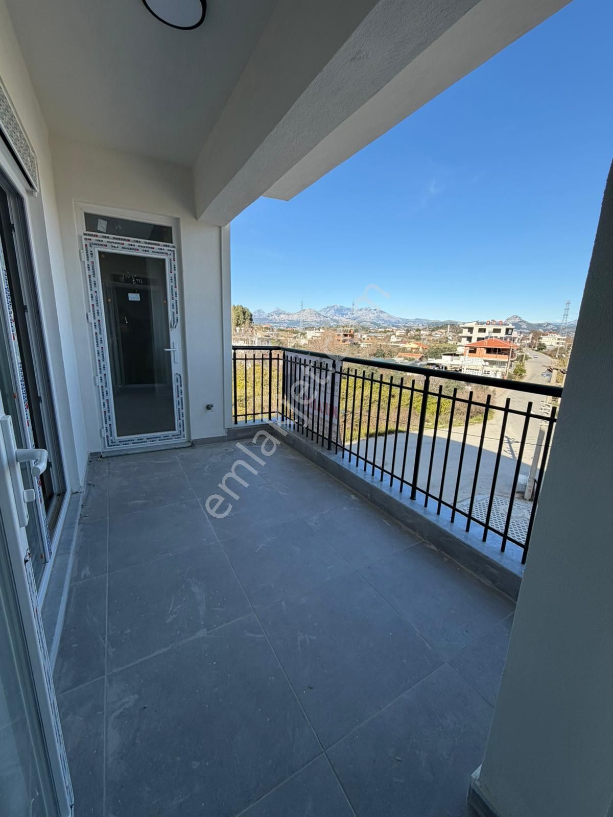 Cumhuriyet Mahallesinde Kiralık 3+1 Doğalgazlı Sıfır Daire - Görsel 14