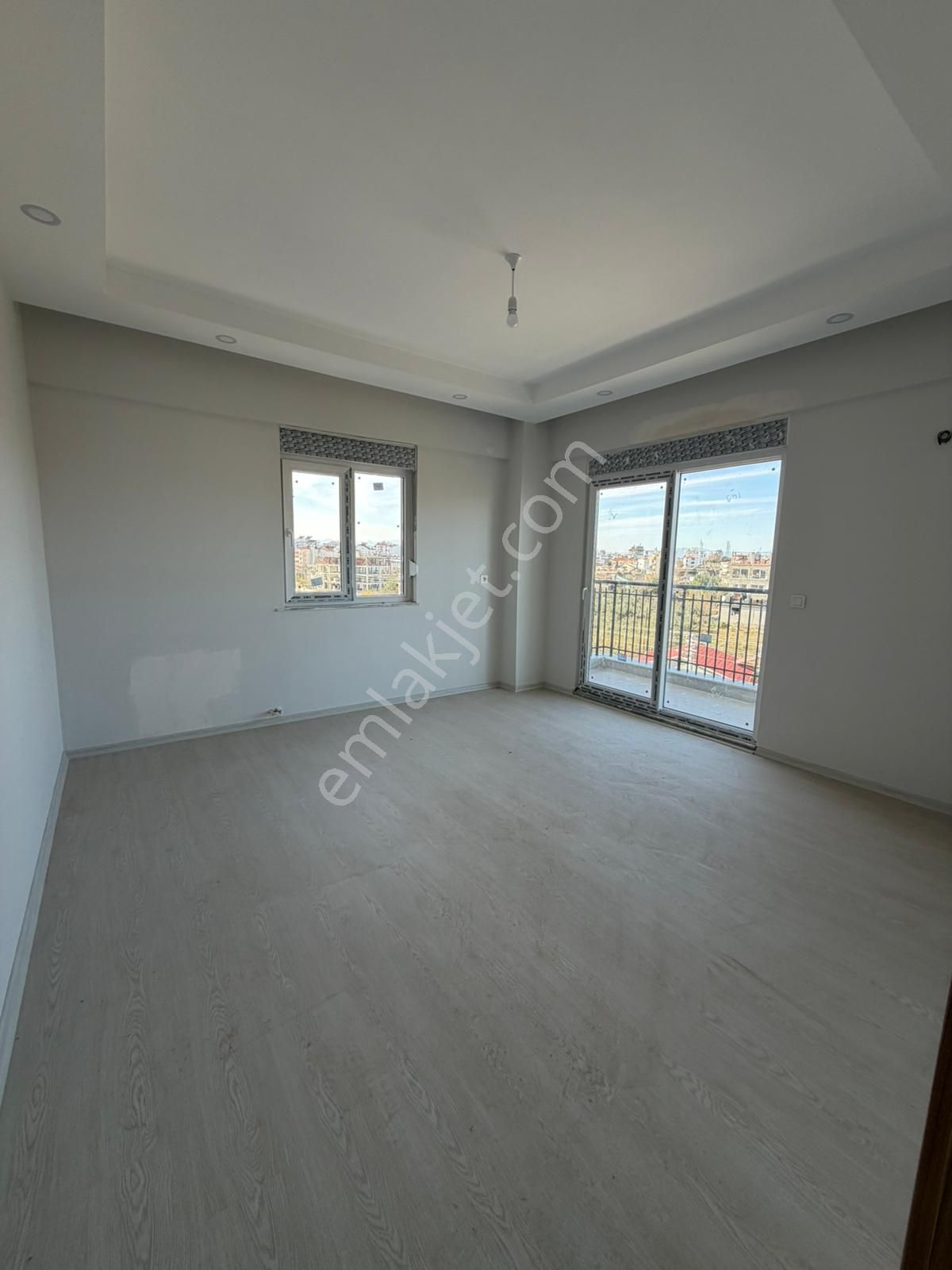 Cumhuriyet Mahallesinde Kiralık 3+1 Doğalgazlı Sıfır Daire - Görsel 15