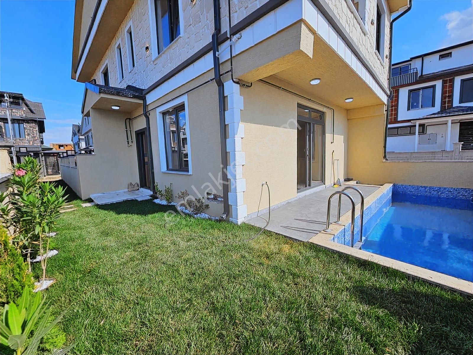 Deniz'den 4+1 Havuzlu, Denize Yakın Villa - Tanıtım Videolu - Görsel 4