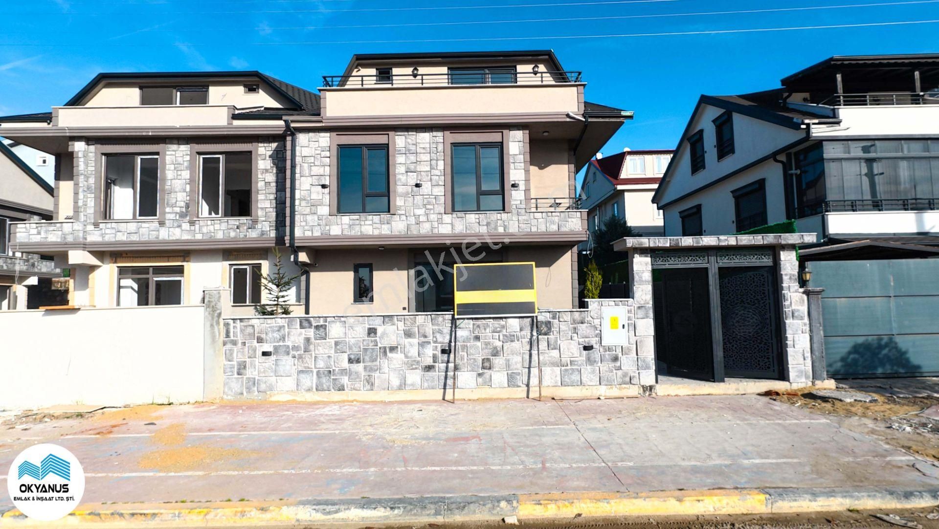 Sakarya Kocaali'de Geniş Bahçeli 3+1 Modern Villa - Görsel 2