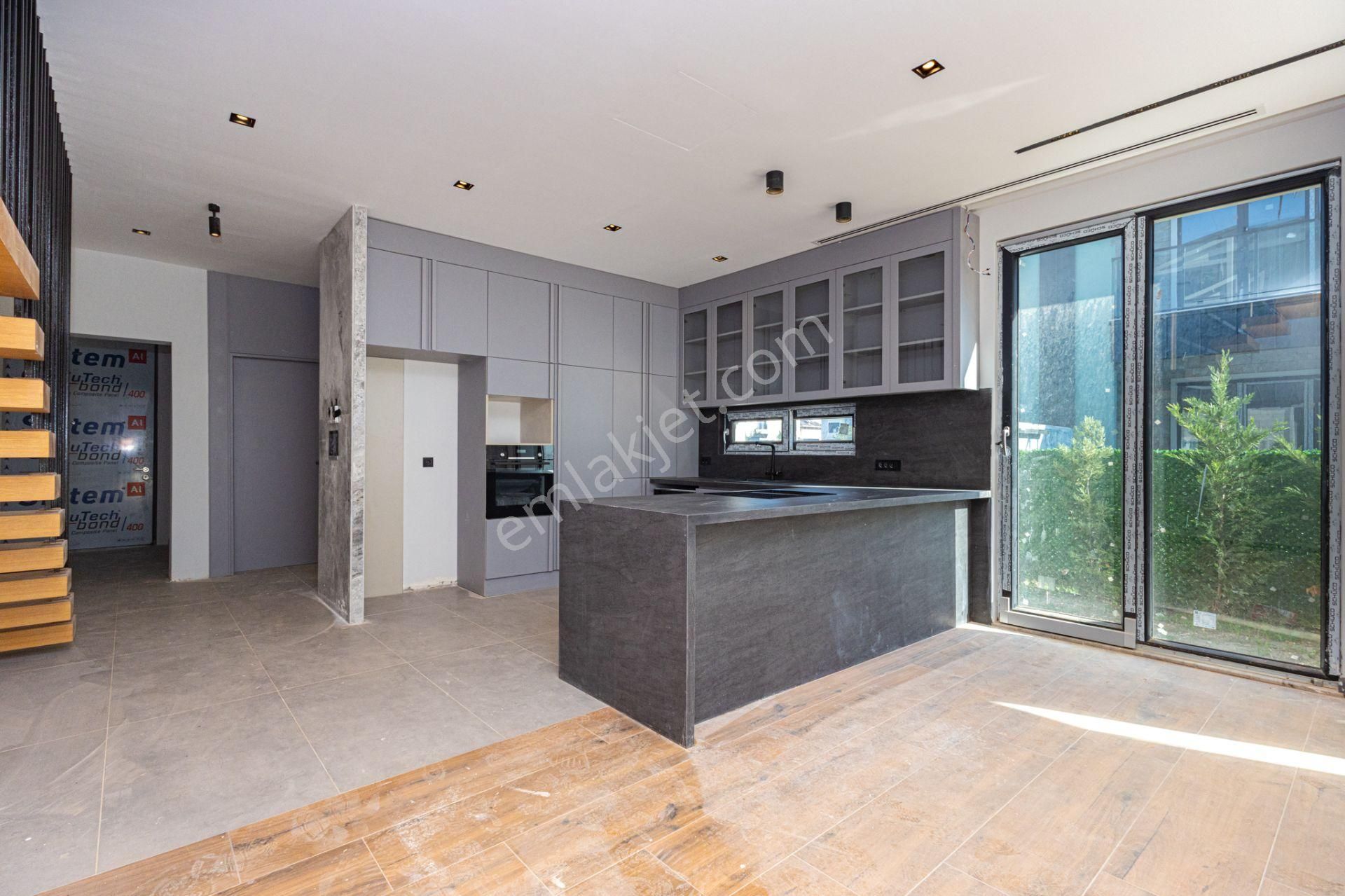 Döşemealtı Yeşilbayır'da Site İçinde 4+1 Villa - Görsel 4