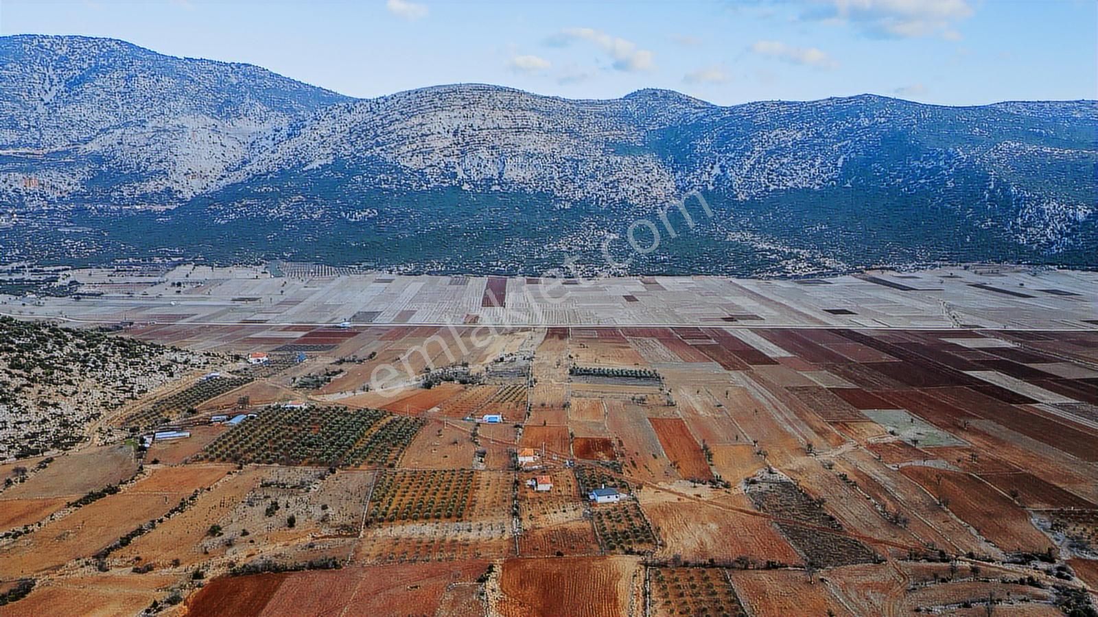 Döşemealtı Akkoçlar'da 3639m2 Tarla Üzerinde 1+1 Müstakil Mülk - Görsel 9