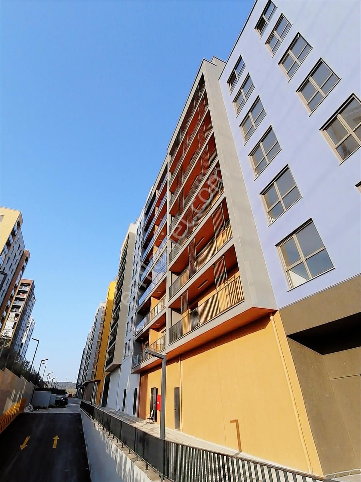 Antalya Suryapı'da En İyi Konumda Kiralık 1+1 Daire