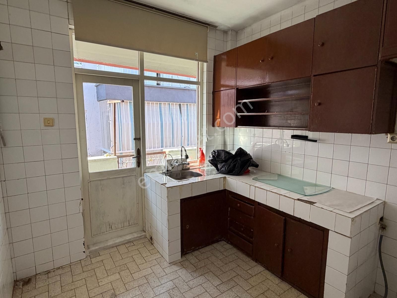 Gujan Ceyhan'dan Kışla Mah. Valilik Arkası Satılık 3+1 Daire - Görsel 5