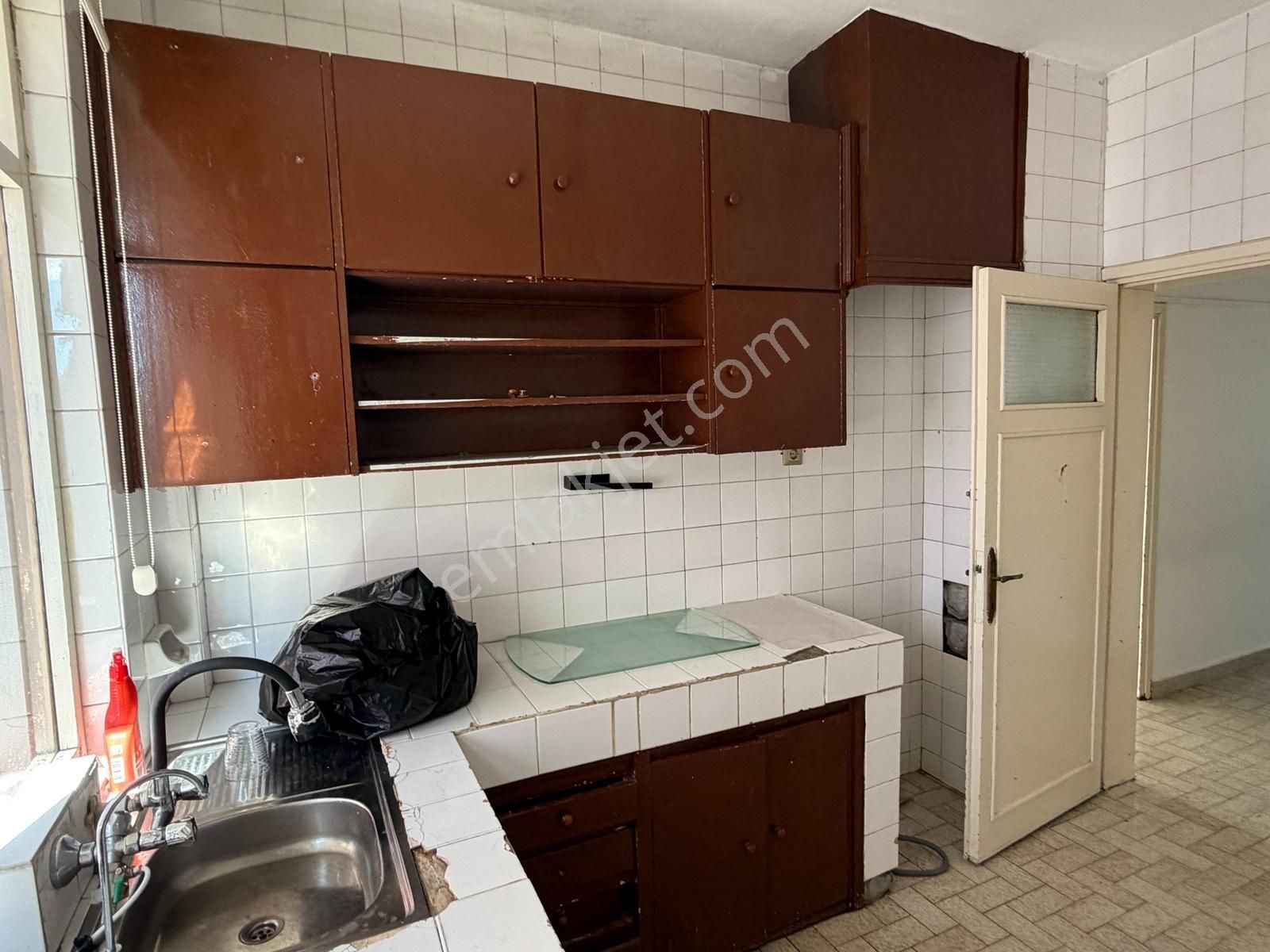 Gujan Ceyhan'dan Kışla Mah. Valilik Arkası Satılık 3+1 Daire - Görsel 4