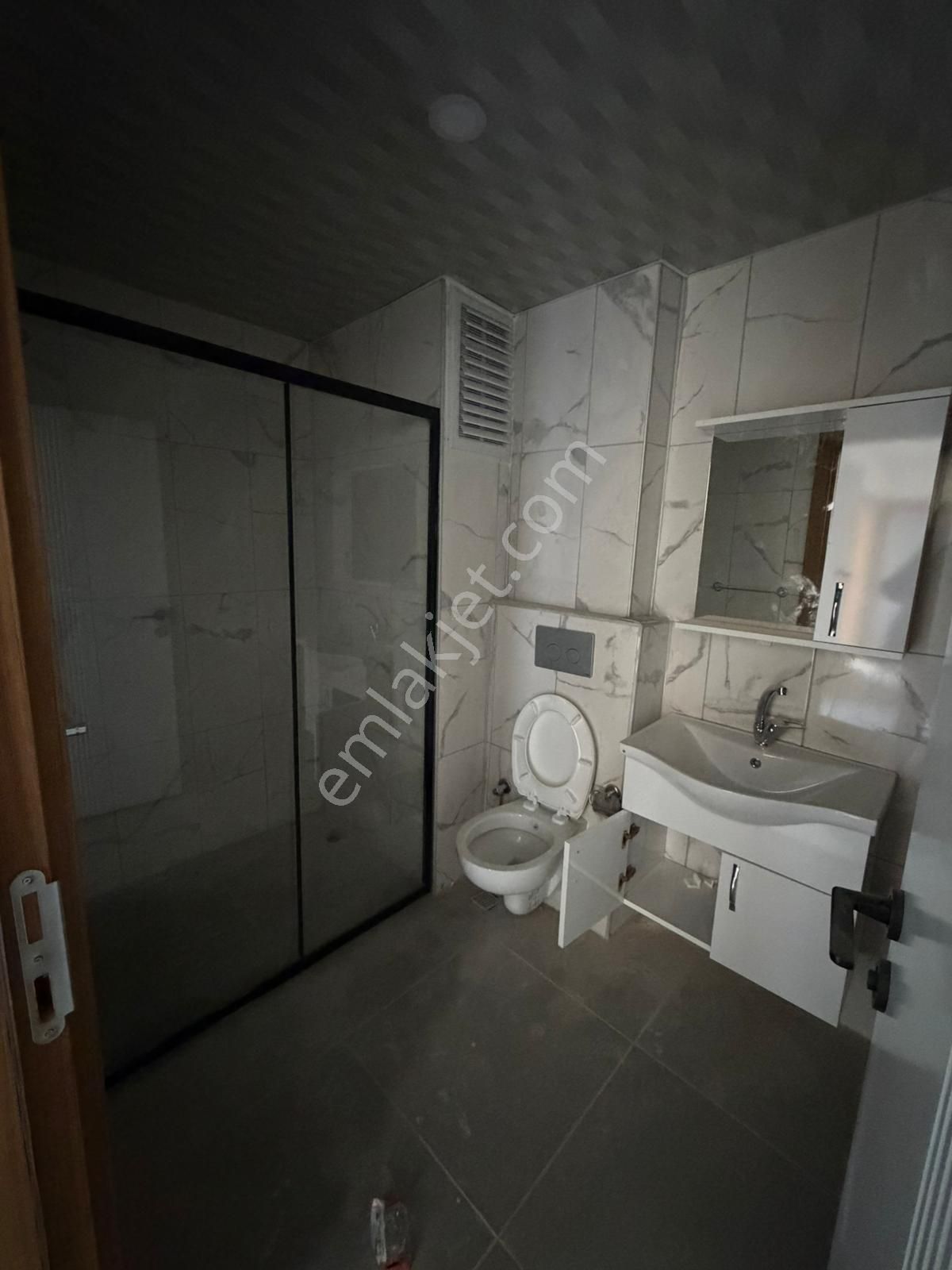 Cumhuriyet Mahallesinde Kiralık 2+1 Doğalgazlı Sıfır Daire - Görsel 13