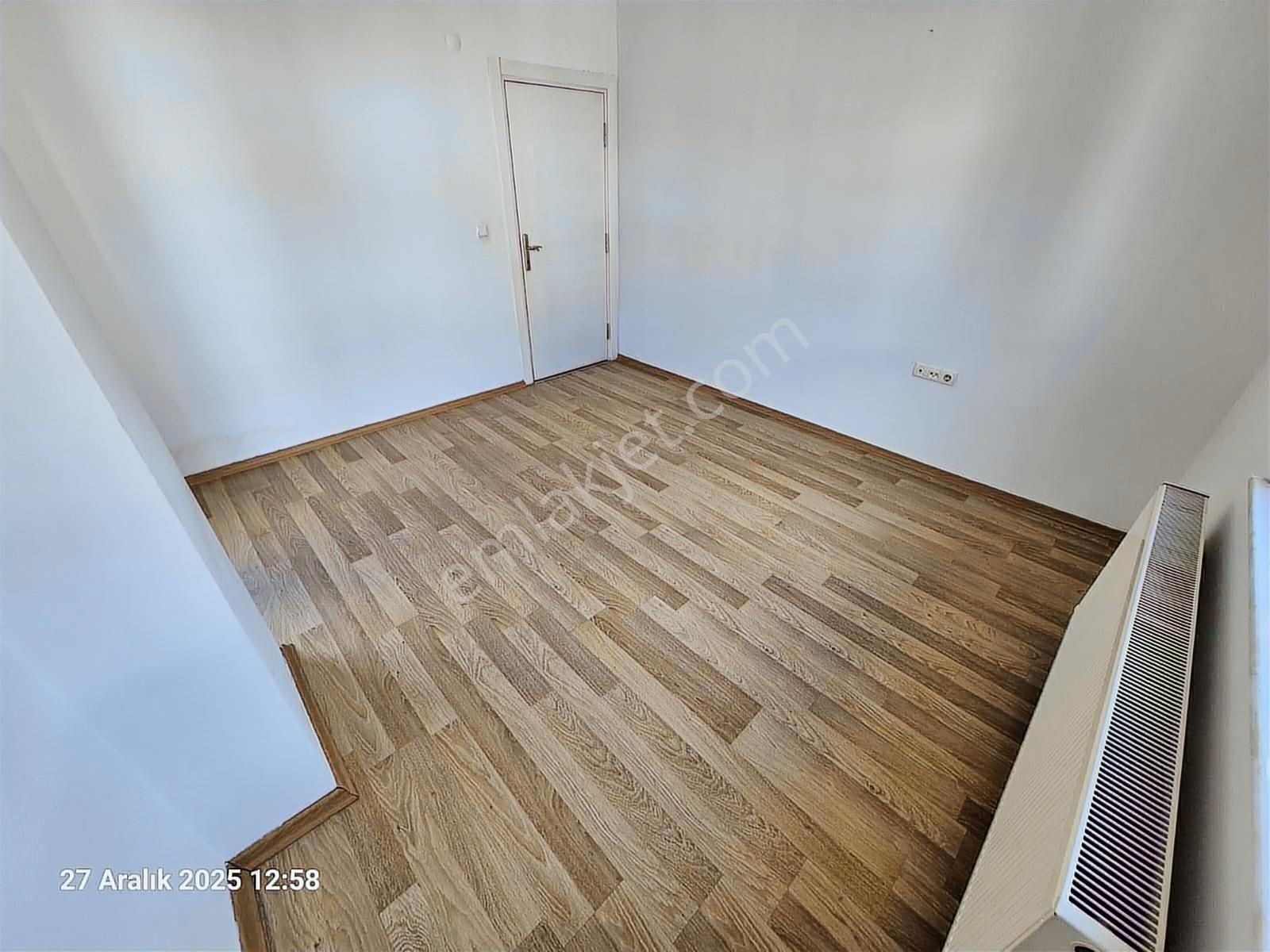 Karşıyaka Mahallesi Doğalgazlı Masrafsız Bakımlı 3+1 Geniş Daire - Görsel 34