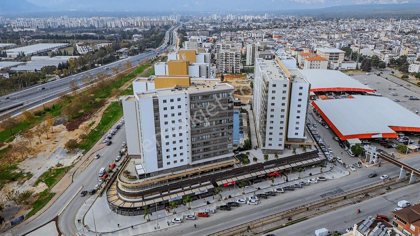 Terra Manzara'da Prestijin Buluştuğu Noktada Kiralık Ofis Katı - Görsel 12