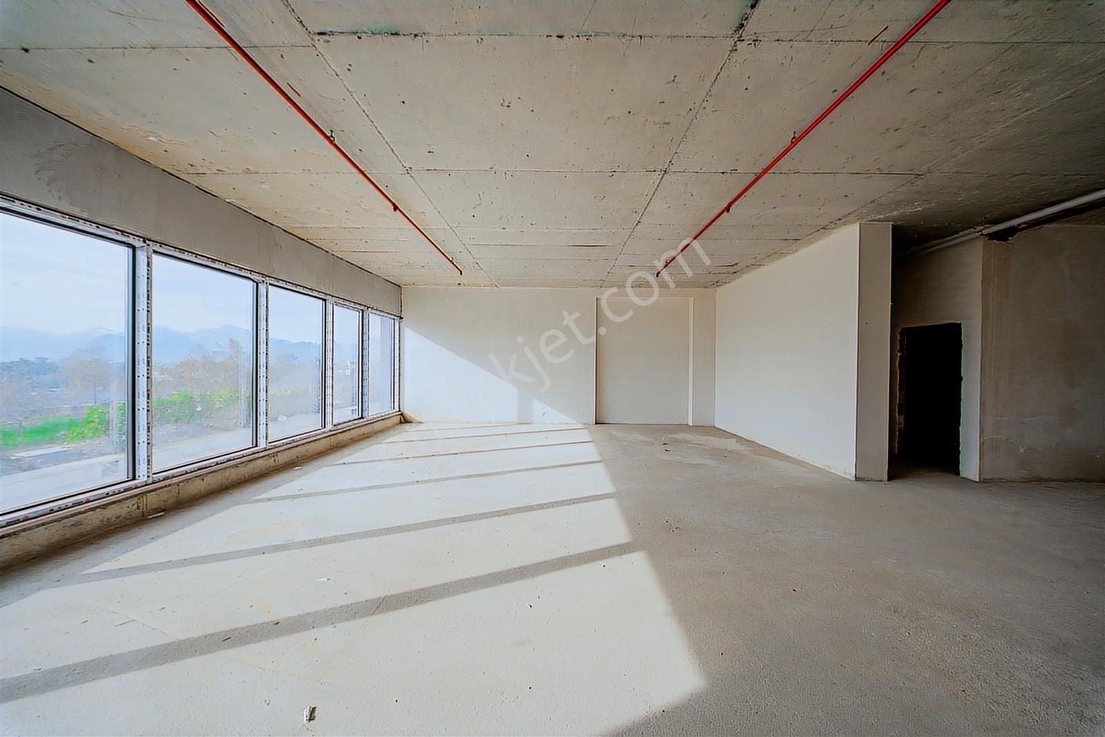 Terra Manzara'da Prestijin Buluştuğu Noktada Kiralık Ofis Katı - Görsel 19