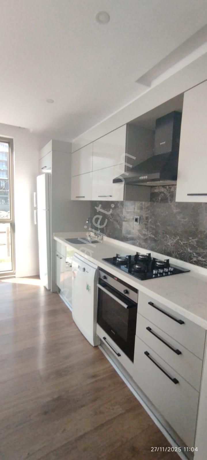 Açik Ve Kapalı Havuzlu Site İçerisende Eşyalı Daire./люкс - Görsel 9
