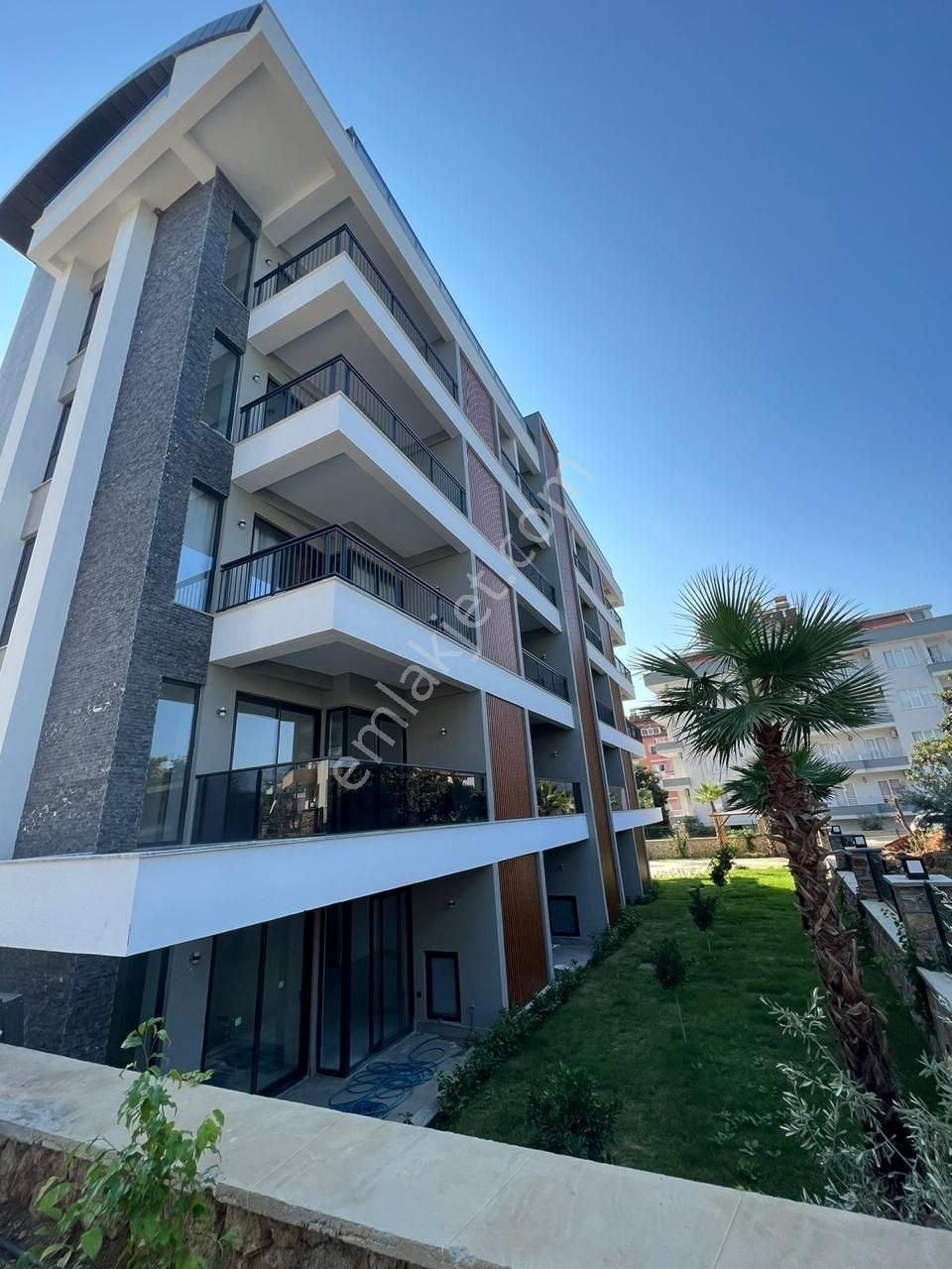 Oba Bölgesinde Lüks Eşyalı Sosyal Olanaklı 2+1 Daire - Görsel 28