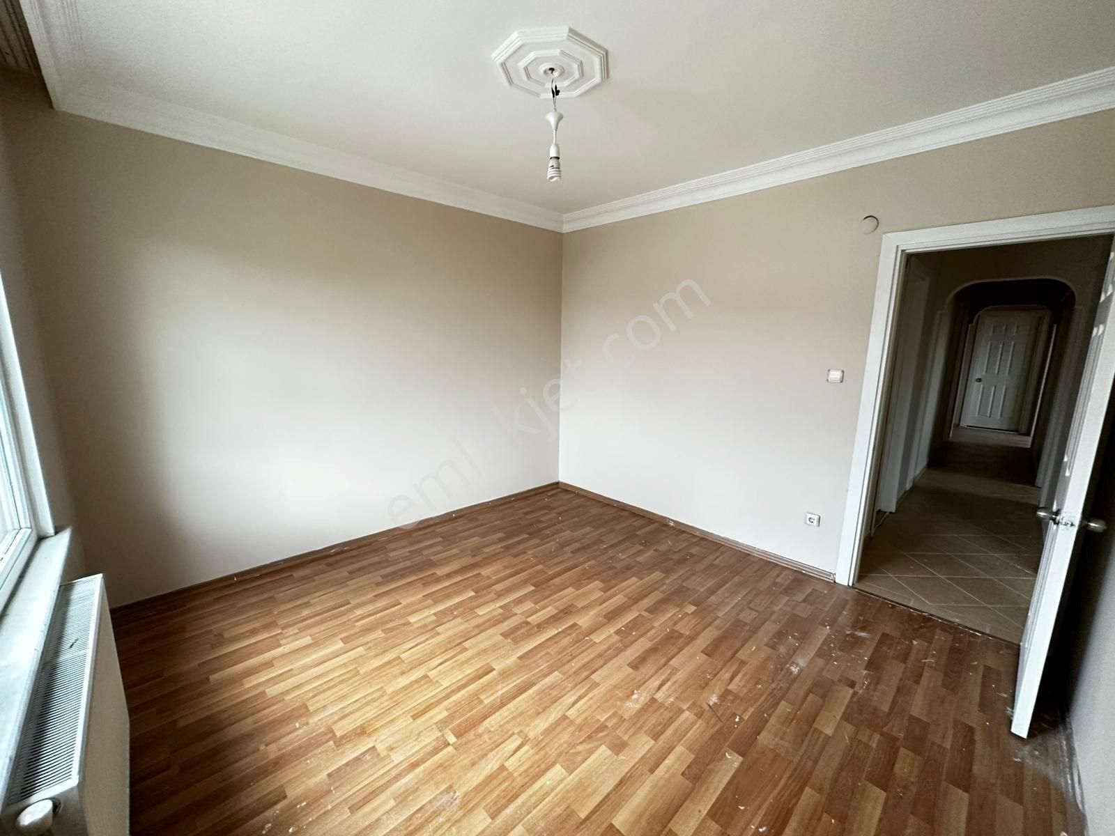 Beylikdüzü Marmara Mahallesi Site İçinde 3+1 Geniş Daire - Görsel 23