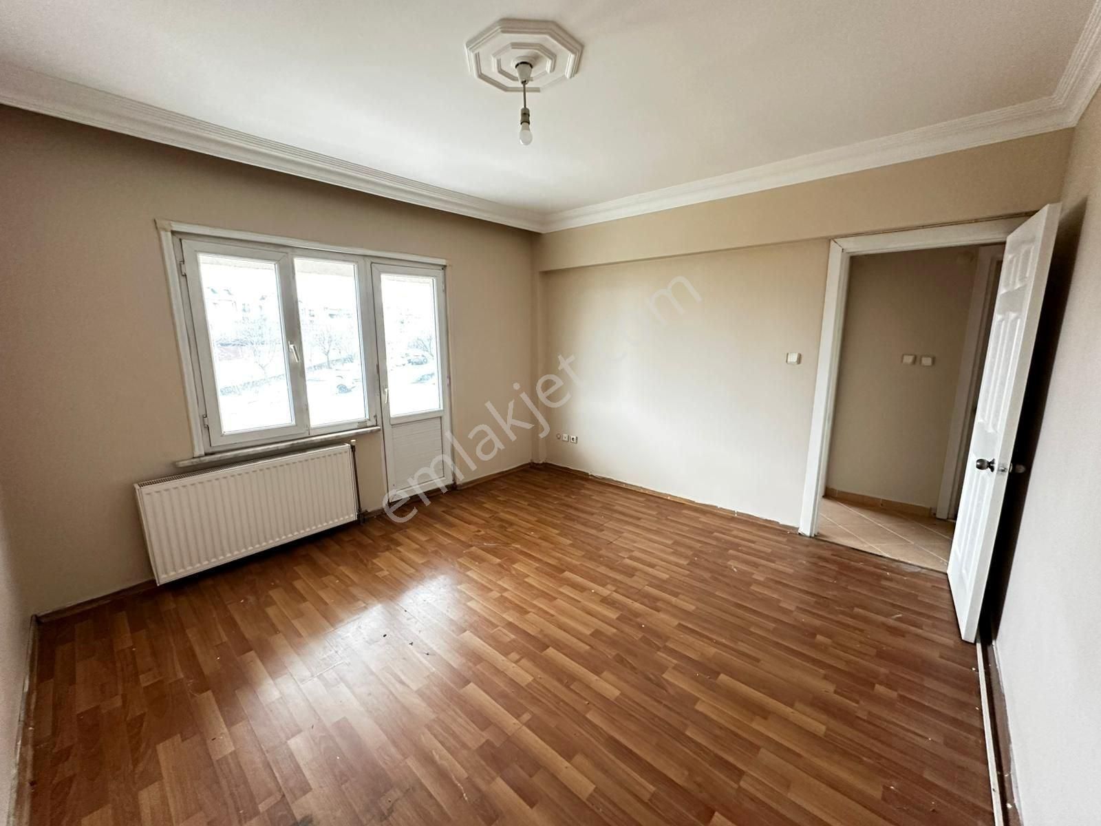 Beylikdüzü Marmara Mahallesi Site İçinde 3+1 Geniş Daire - Görsel 28