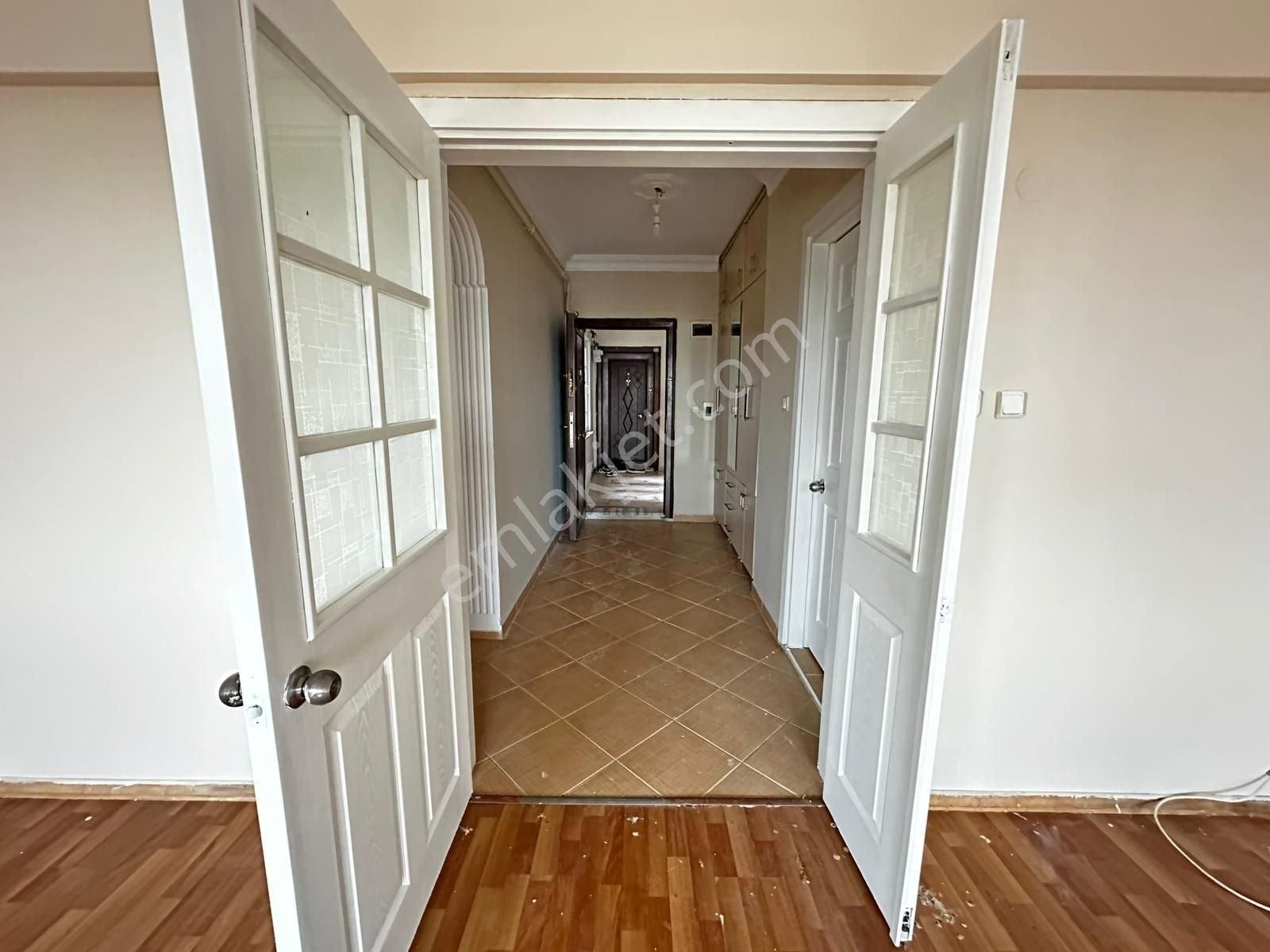 Beylikdüzü Marmara Mahallesi Site İçinde 3+1 Geniş Daire - Görsel 35