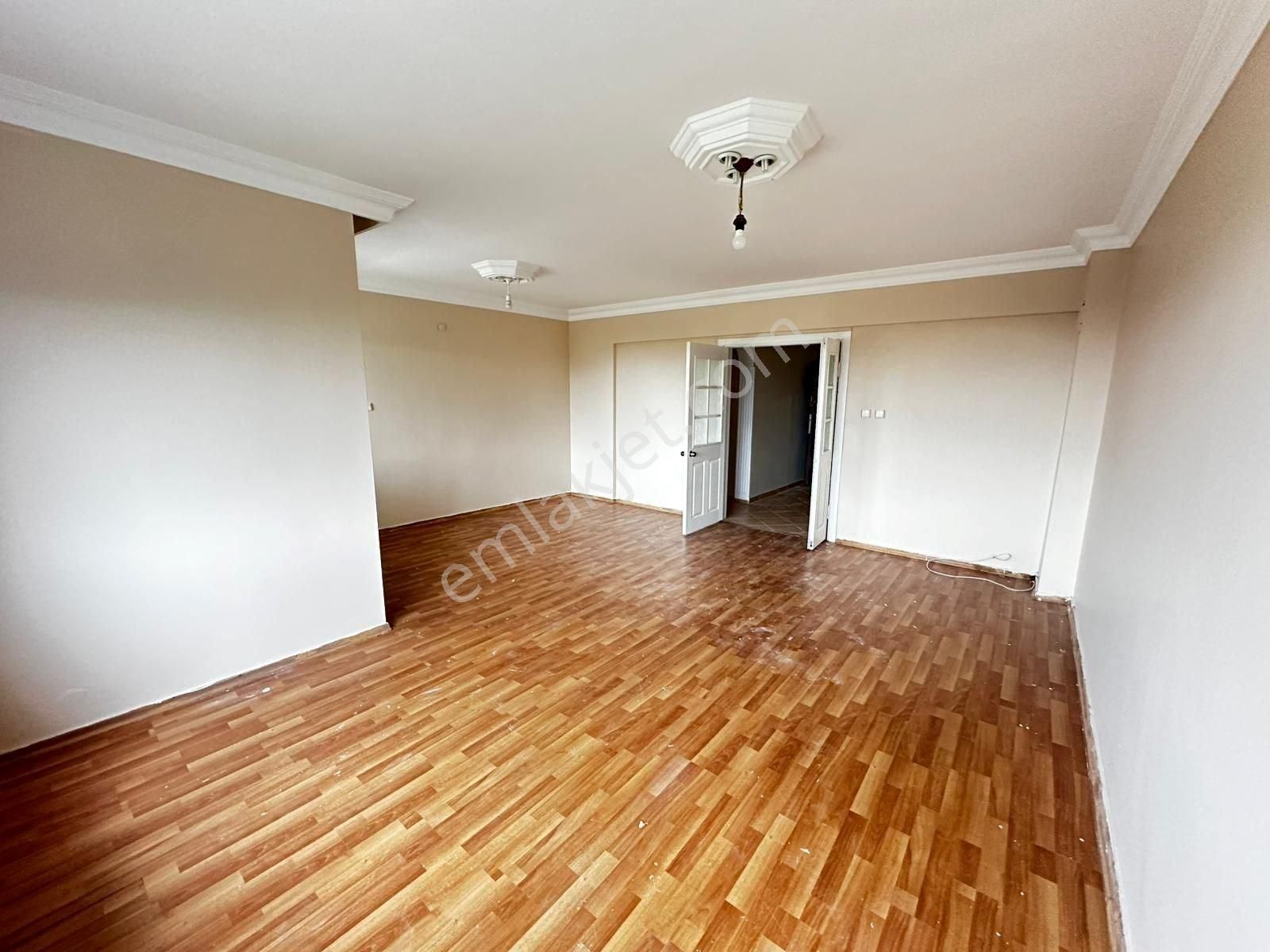 Beylikdüzü Marmara Mahallesi Site İçinde 3+1 Geniş Daire - Görsel 9