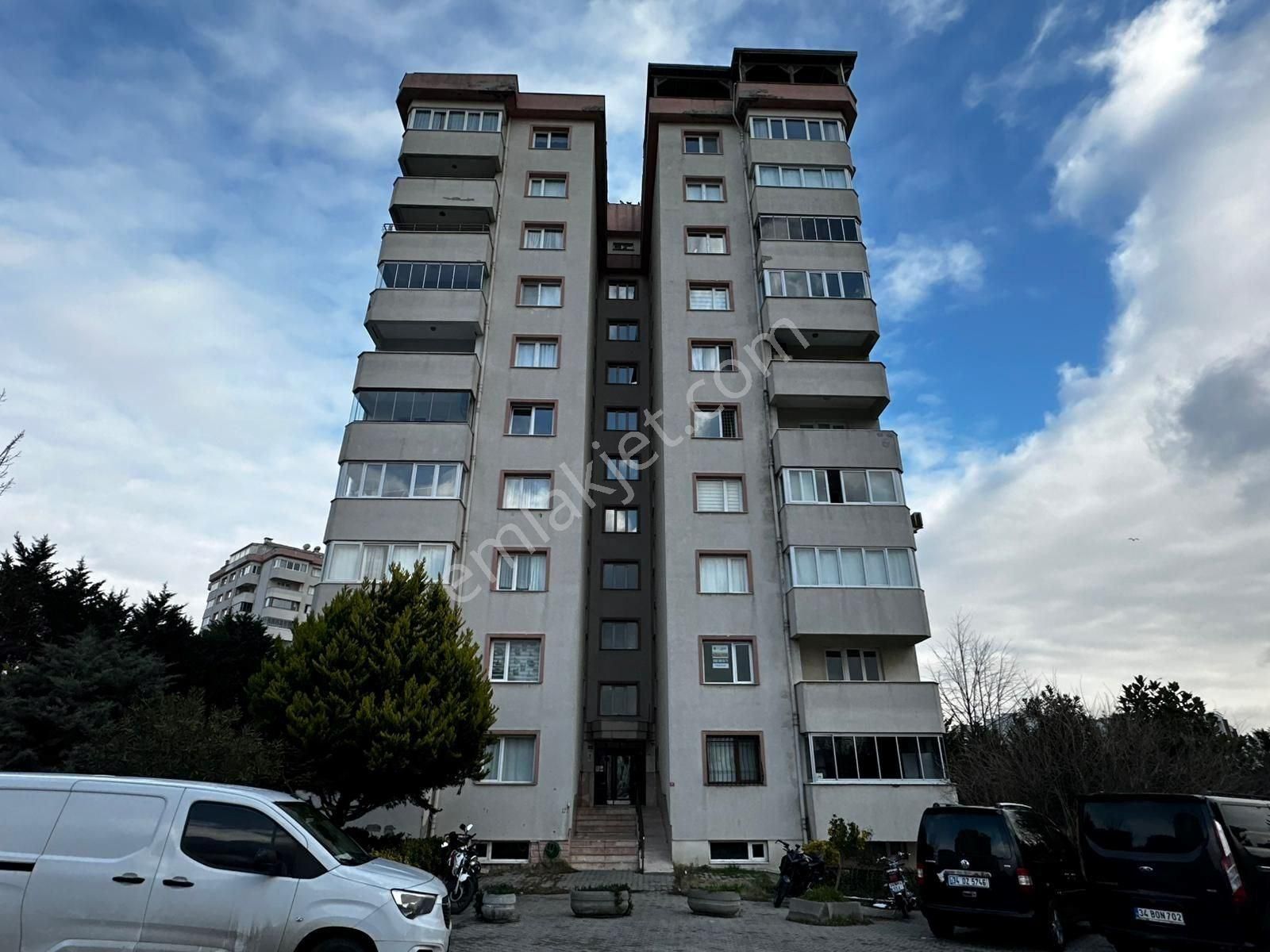 Beylikdüzü Marmara Mahallesi Site İçinde 3+1 Geniş Daire - Görsel 3