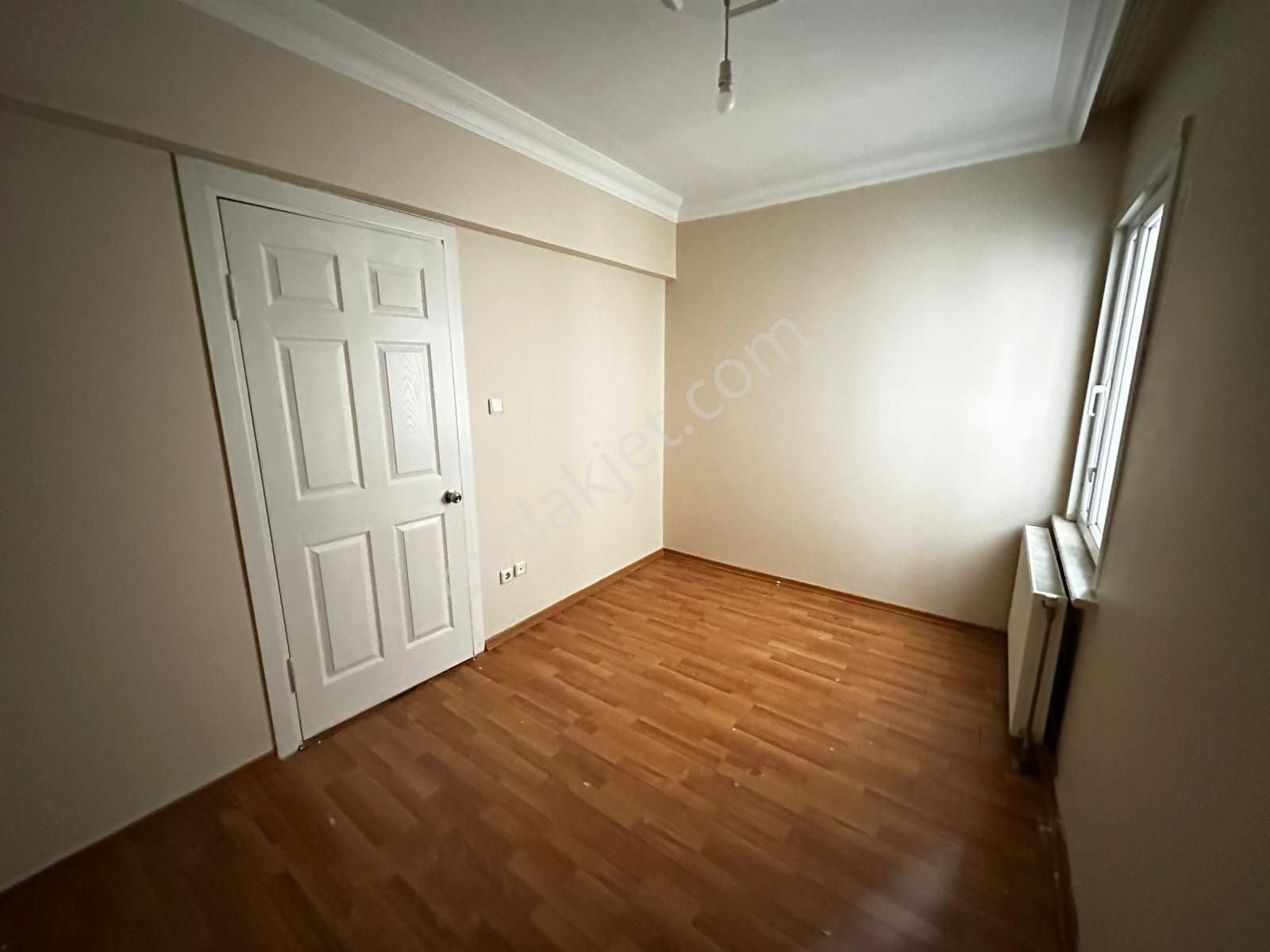 Beylikdüzü Marmara Mahallesi Site İçinde 3+1 Geniş Daire - Görsel 26