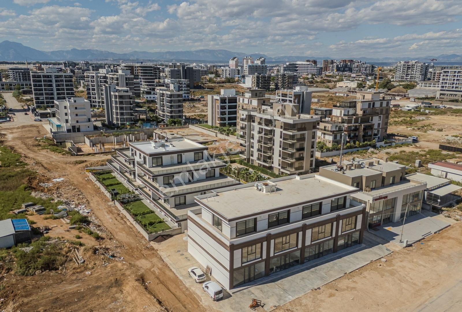 Altıntaş 40lık Yol Üzeri 1+1 Teraslı Daire | Kapalı Otopark - Görsel 13