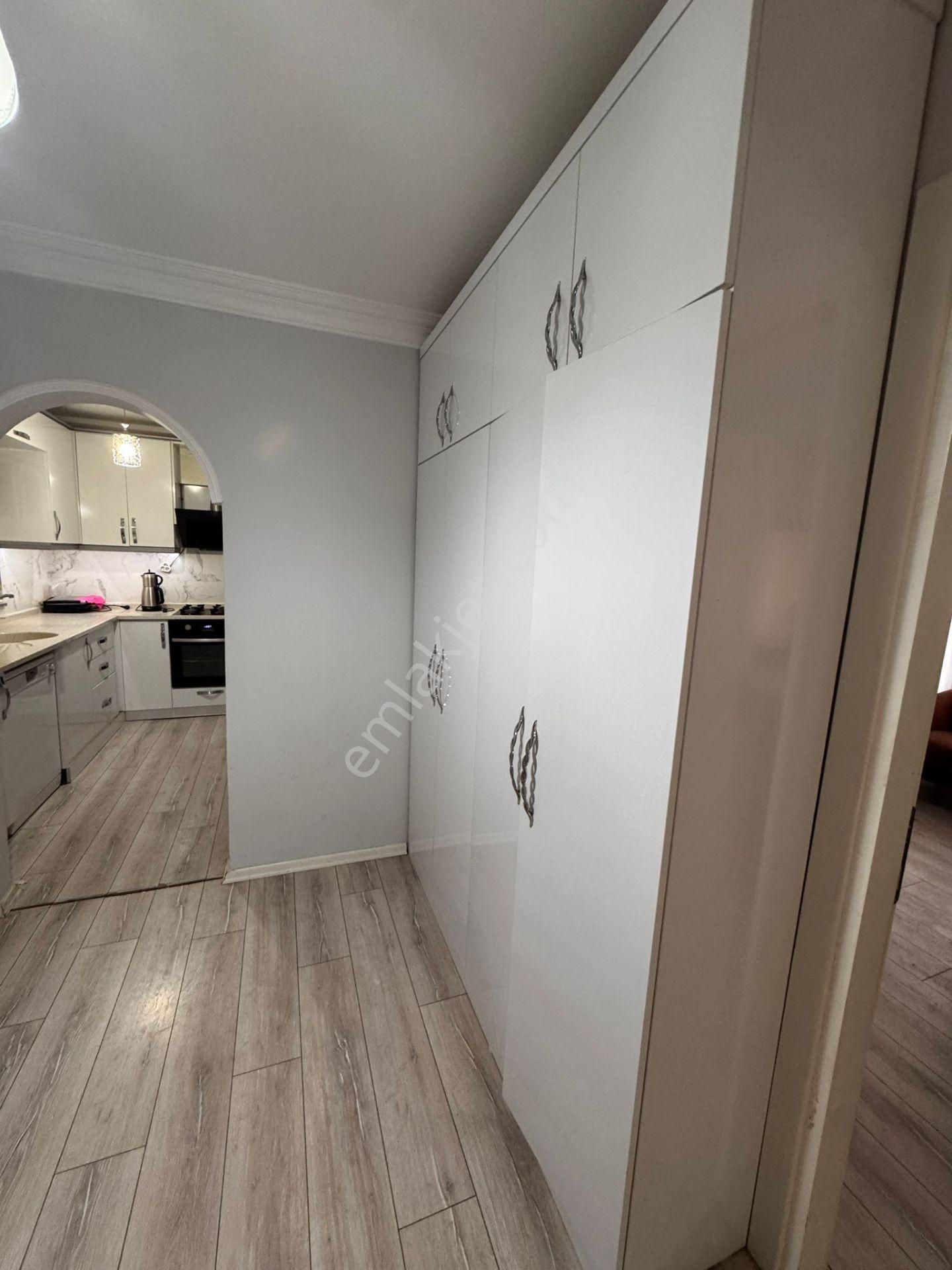 Çekirgede Prestijli Konumda Lüks 2+1 Full Eşyalı Kiralık Daire - Görsel 29