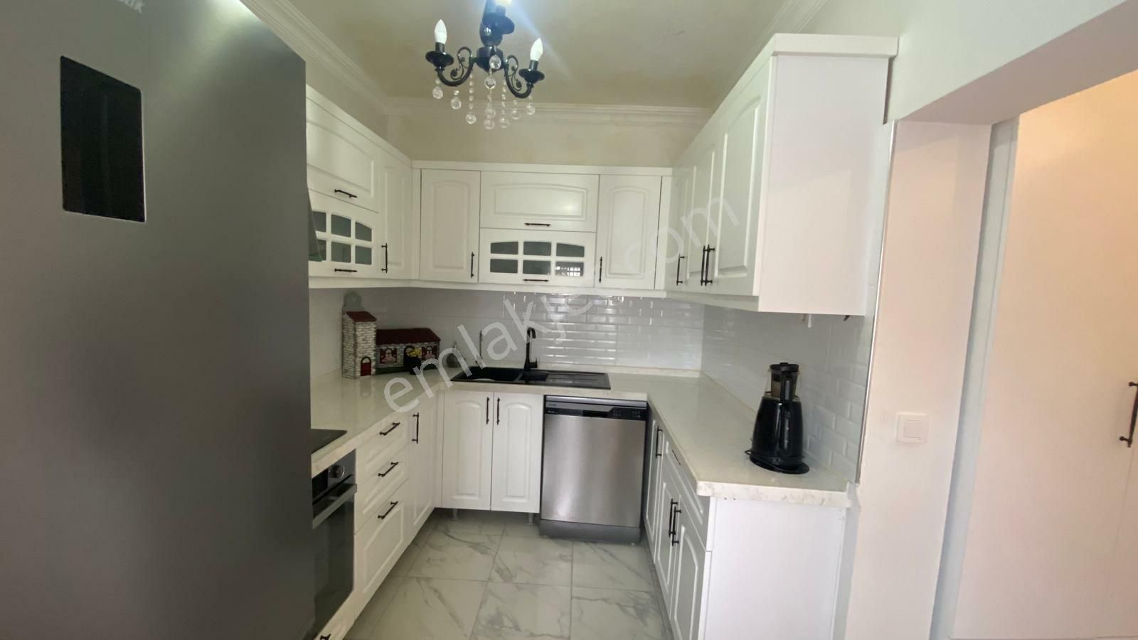 Kartepe Emekevlerde Kış Bahçeli Şömineli Ful Yapılı Kiralık Müştakil Ev - Görsel 10