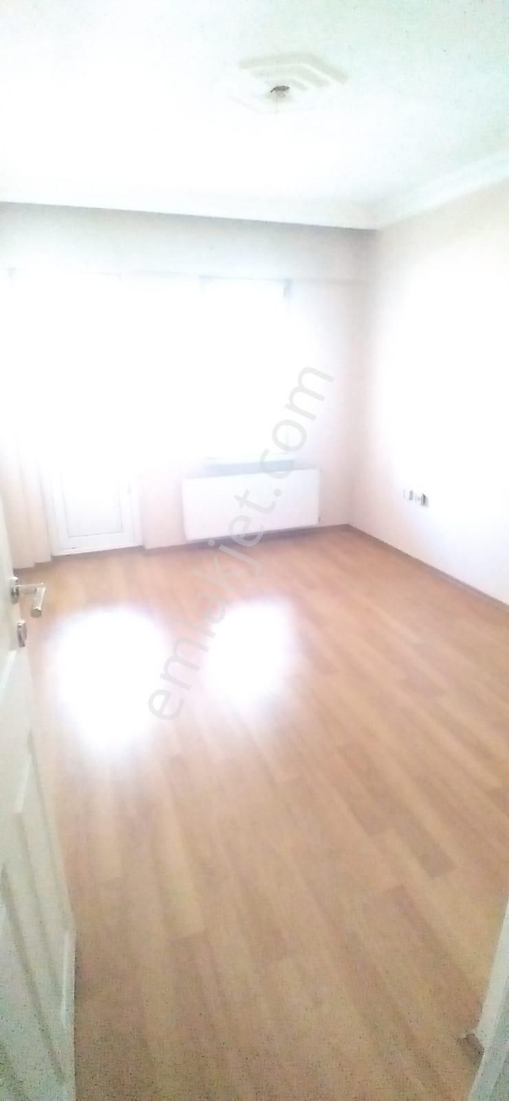 Altınşehir Mahallesi Çağdaşkent Sitesinde Arakat 3+1 Daire - Görsel 11