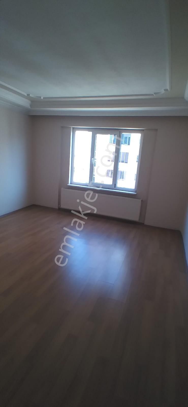 Altınşehir Mahallesi Çağdaşkent Sitesinde Arakat 3+1 Daire - Görsel 10