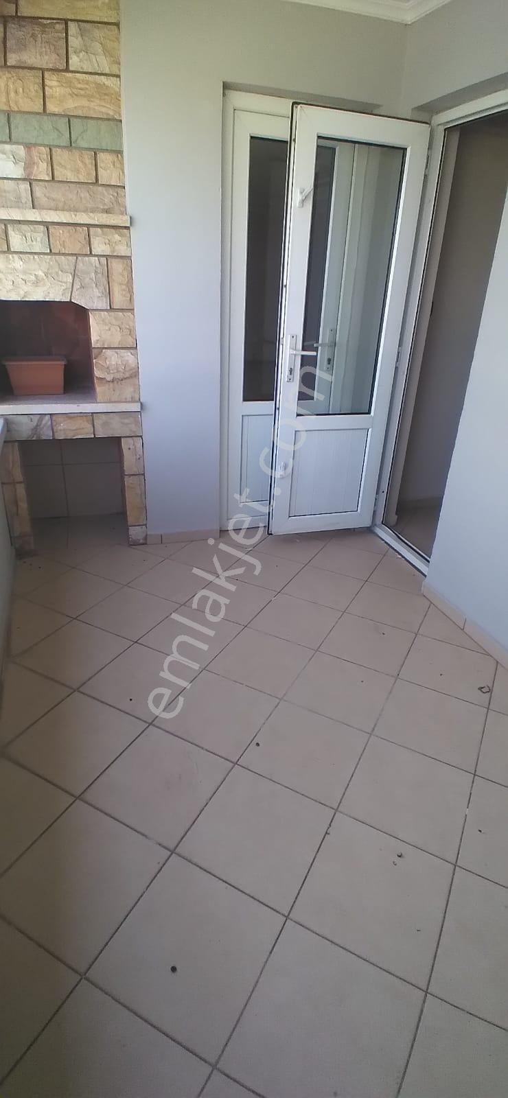 Altınşehir Mahallesi Çağdaşkent Sitesinde Arakat 3+1 Daire - Görsel 14