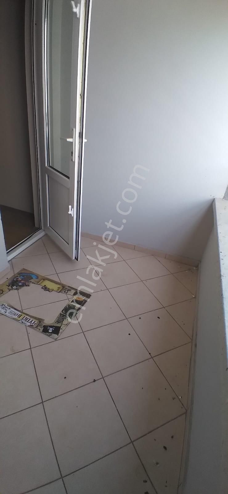 Altınşehir Mahallesi Çağdaşkent Sitesinde Arakat 3+1 Daire - Görsel 15