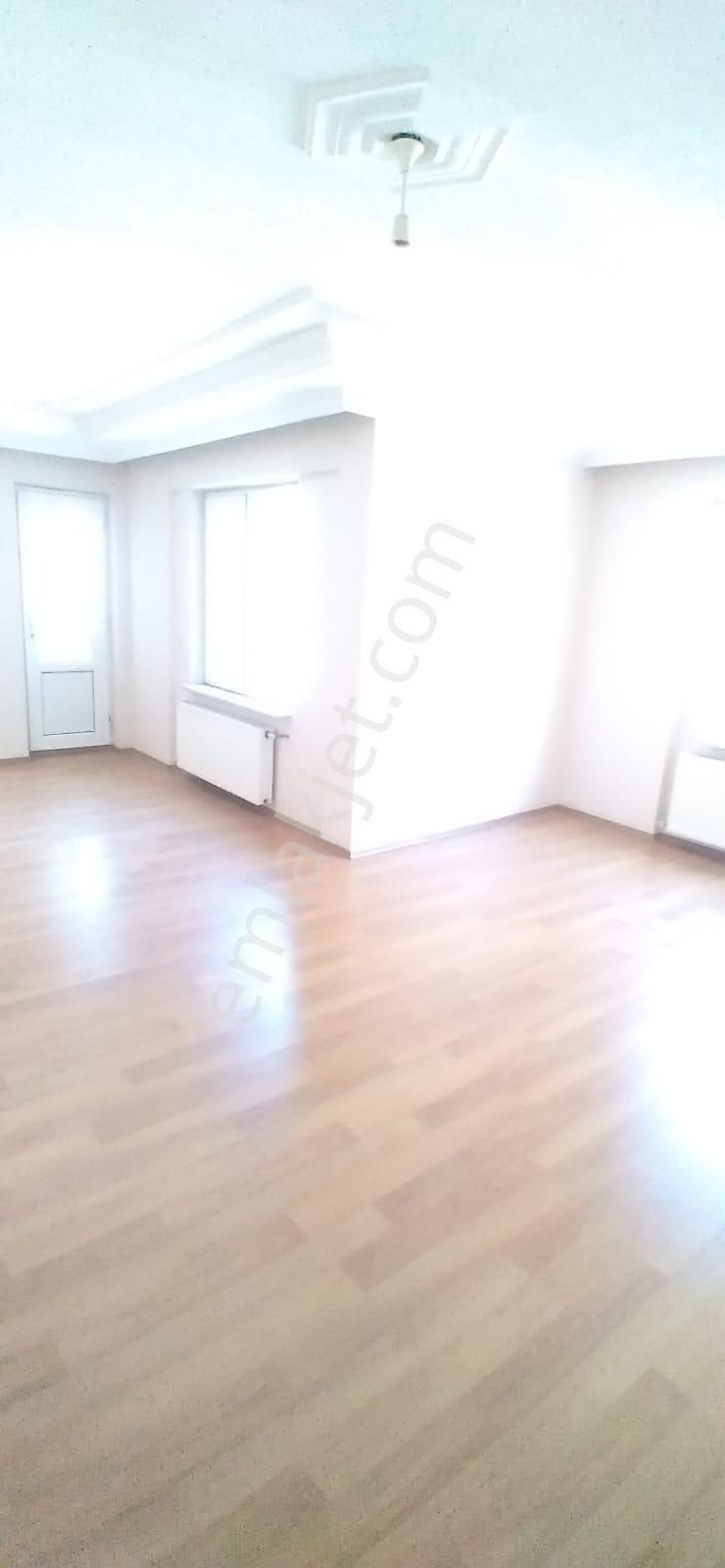 Altınşehir Mahallesi Çağdaşkent Sitesinde Arakat 3+1 Daire - Görsel 13