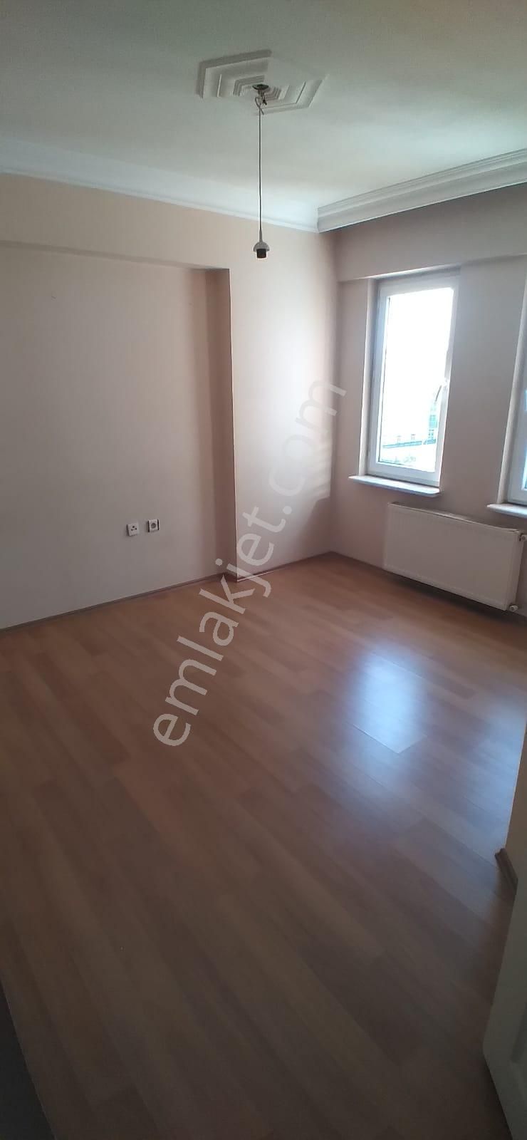 Altınşehir Mahallesi Çağdaşkent Sitesinde Arakat 3+1 Daire - Görsel 9