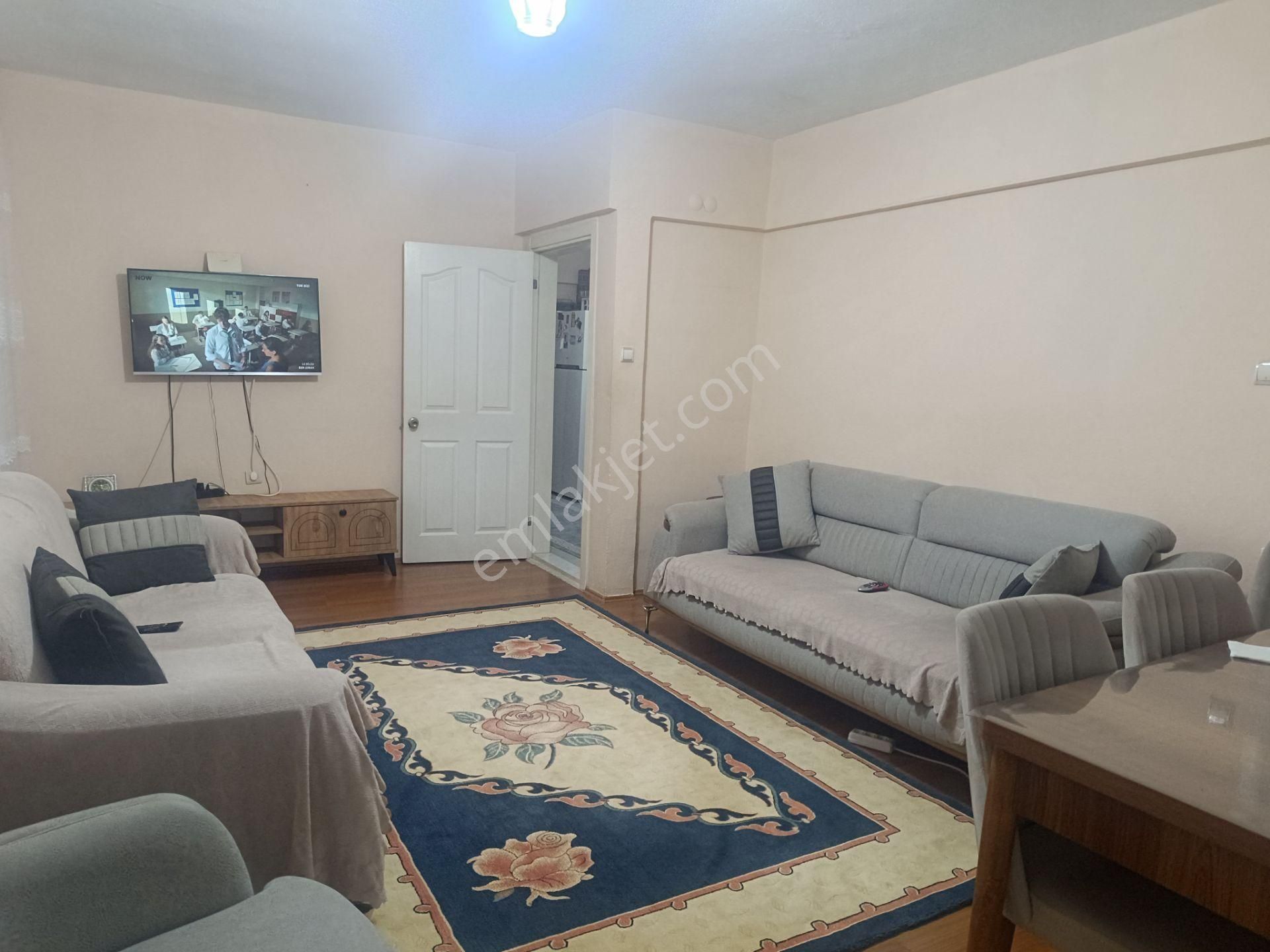 Altınkum Plajına Yakın 2+1 Ayrı Mutfak Ön Cephe Ara Kat Daire - Görsel 15