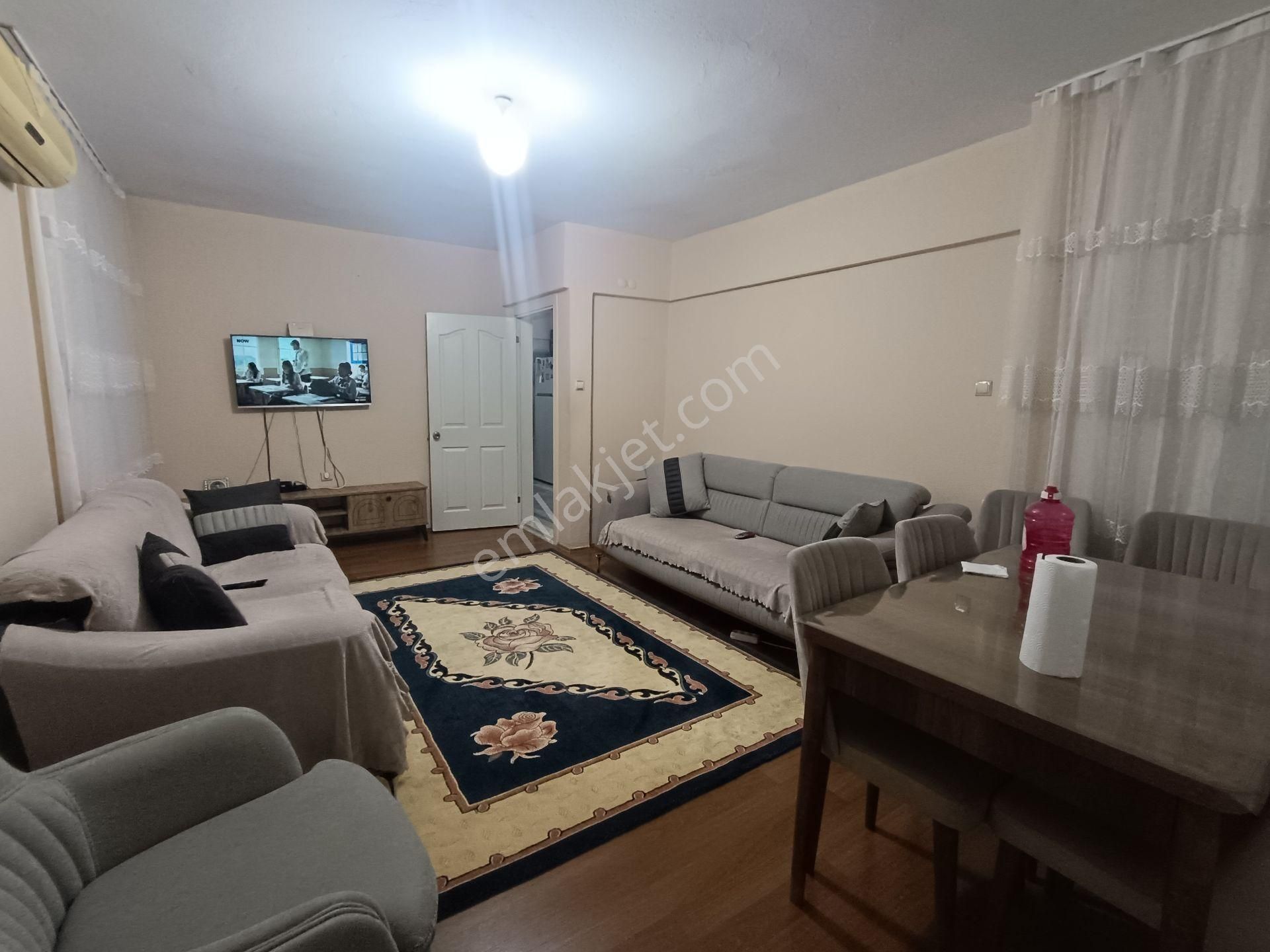 Altınkum Plajına Yakın 2+1 Ayrı Mutfak Ön Cephe Ara Kat Daire - Görsel 3