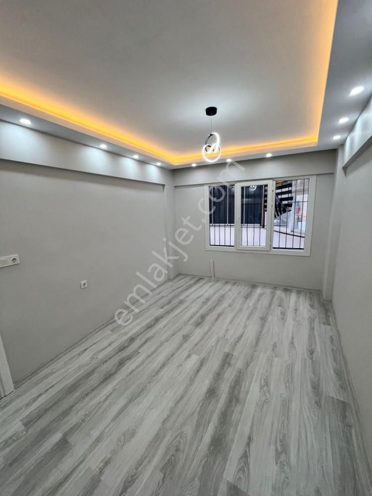 Kuşadası Türkmen Merkezede Yeni Tadilatlı 3+1 Daire - Görsel 9