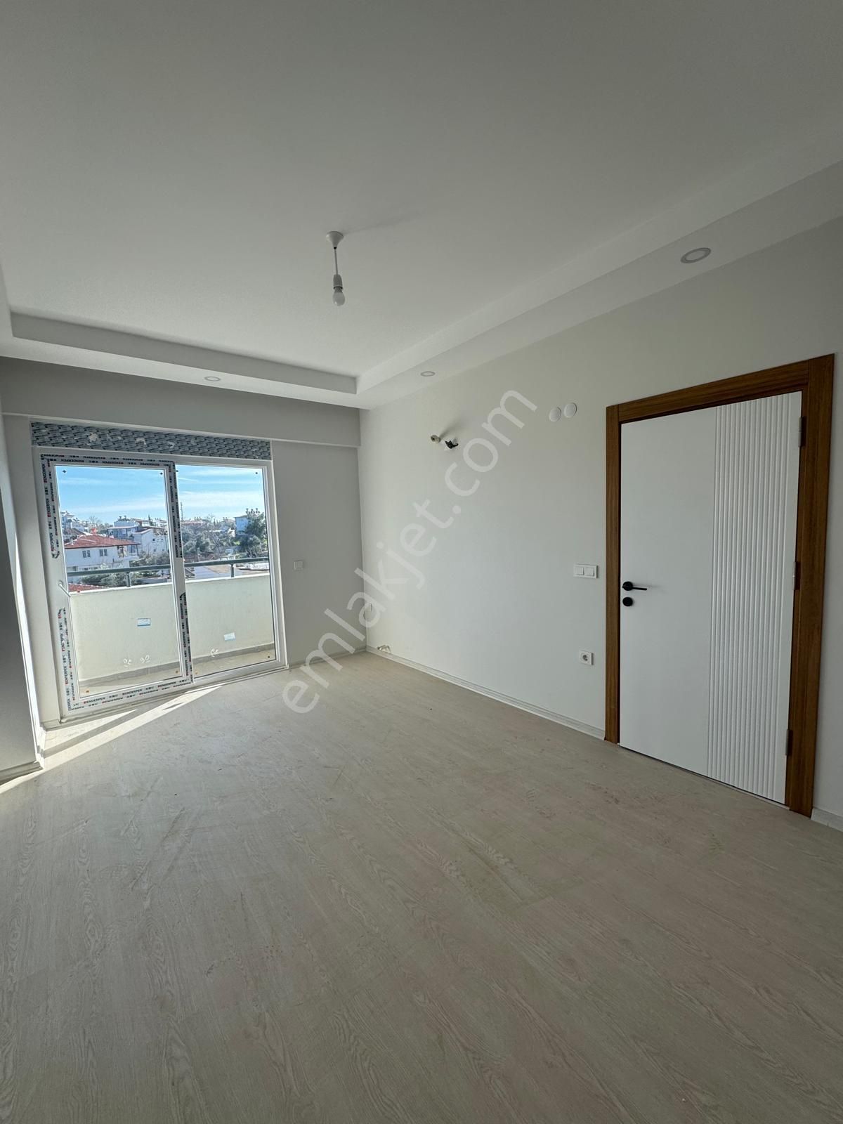Cumhuriyet Mahallesinde Kiralık 2+1 Doğalgazlı Sıfır Daire - Görsel 23