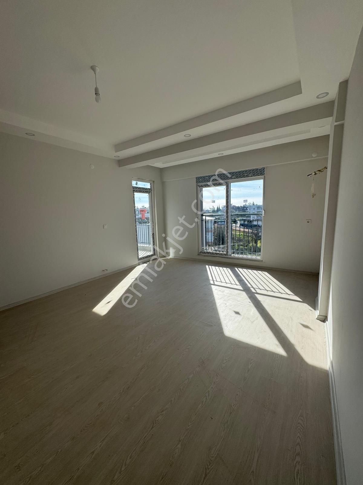 Cumhuriyet Mahallesinde Kiralık 2+1 Doğalgazlı Sıfır Daire - Görsel 17