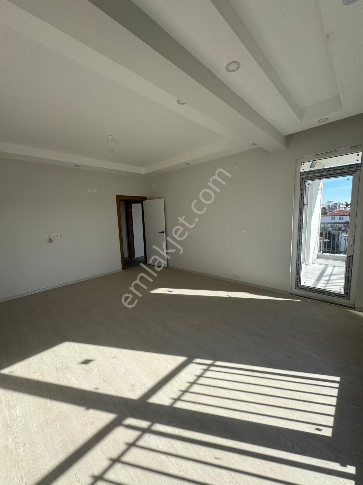 Cumhuriyet Mahallesinde Kiralık 2+1 Doğalgazlı Sıfır Daire - Görsel 12