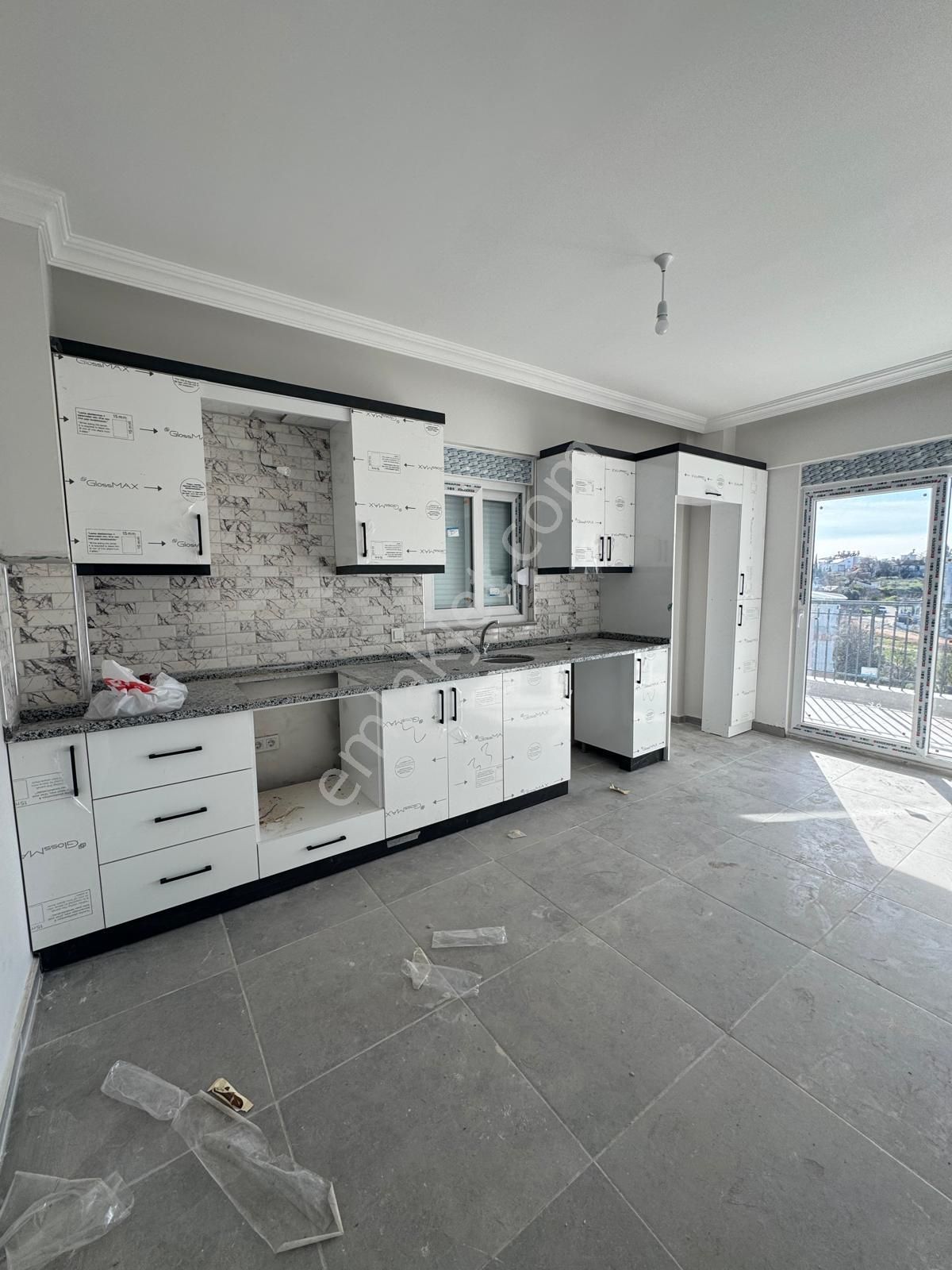 Cumhuriyet Mahallesinde Kiralık 2+1 Doğalgazlı Sıfır Daire - Görsel 26