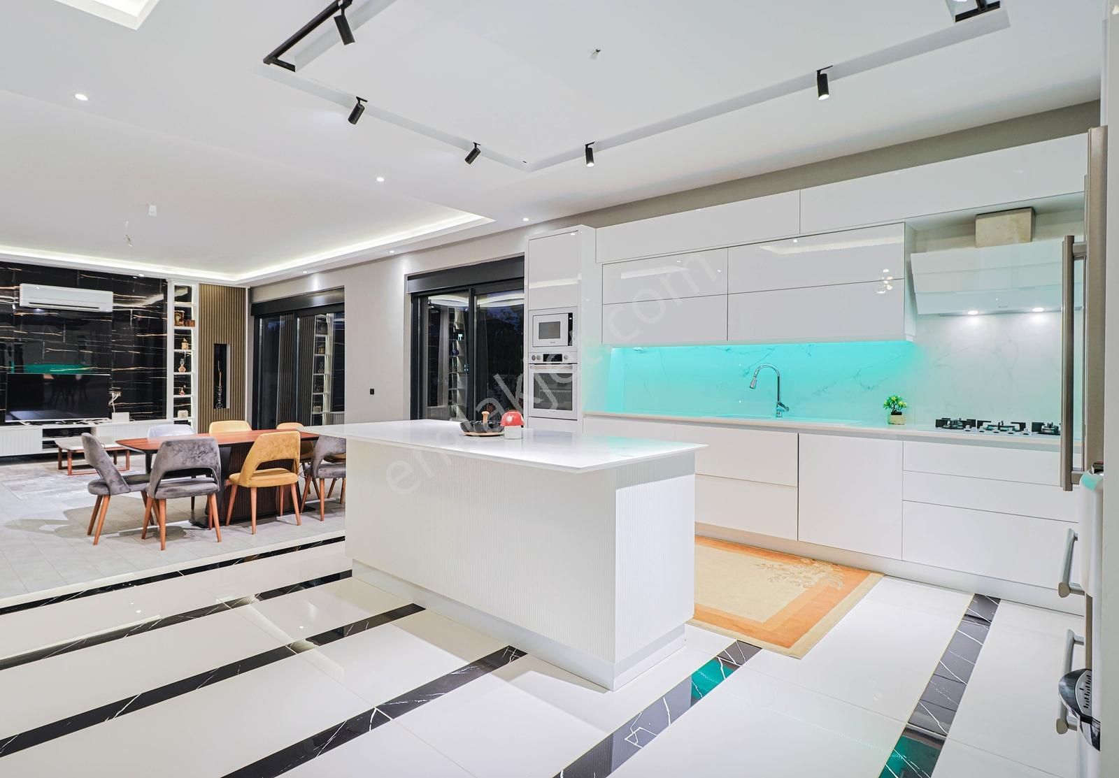 Antalya Döşemealtı Düzlerçamı Müstakil 7+1 Satılık Villa - Görsel 5