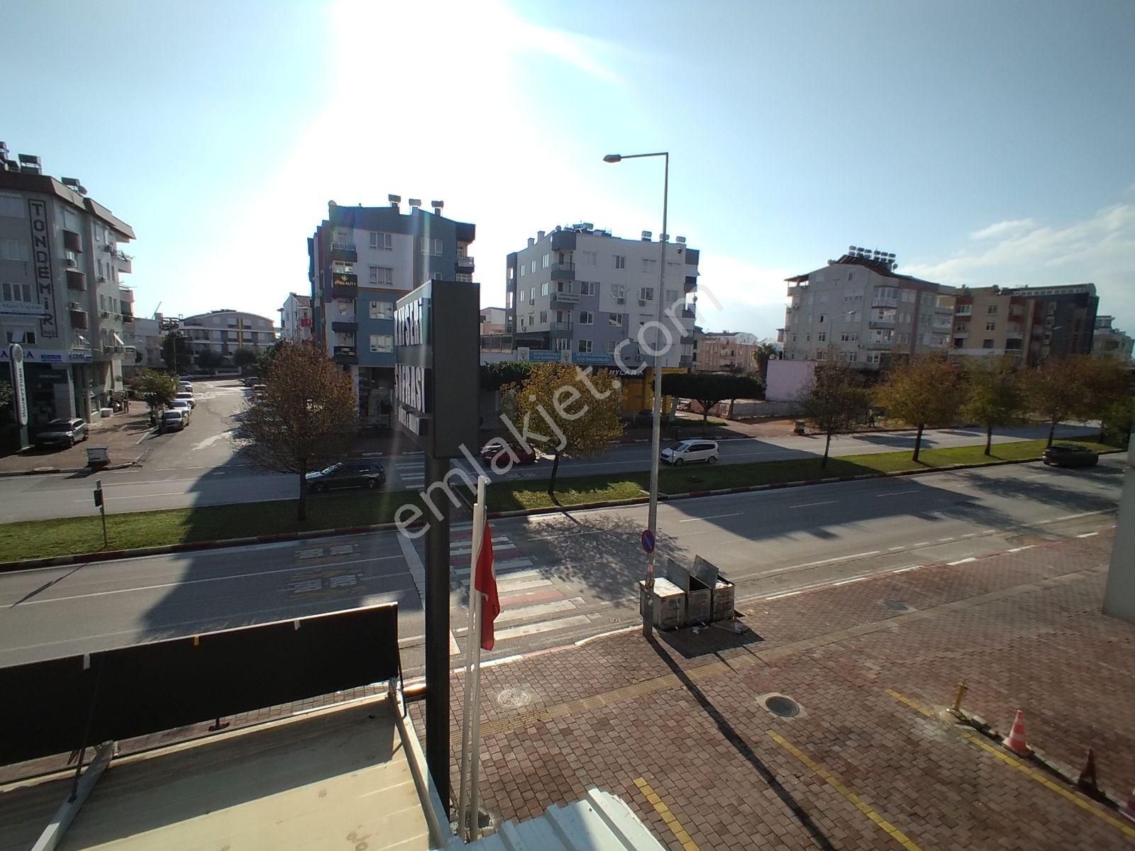 Konyaaltı Atatürk Bulvariında Devren Kiralık Güzellik Merkezi - Görsel 24