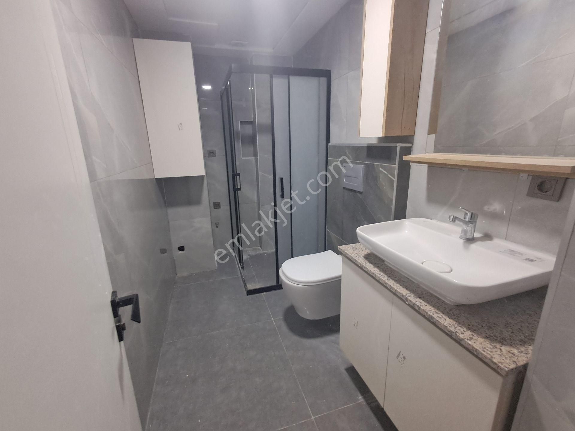 Karşıyaka Bostanlıda Merkezi Yeni Binada Kiralık 2+1 Daire - Görsel 17