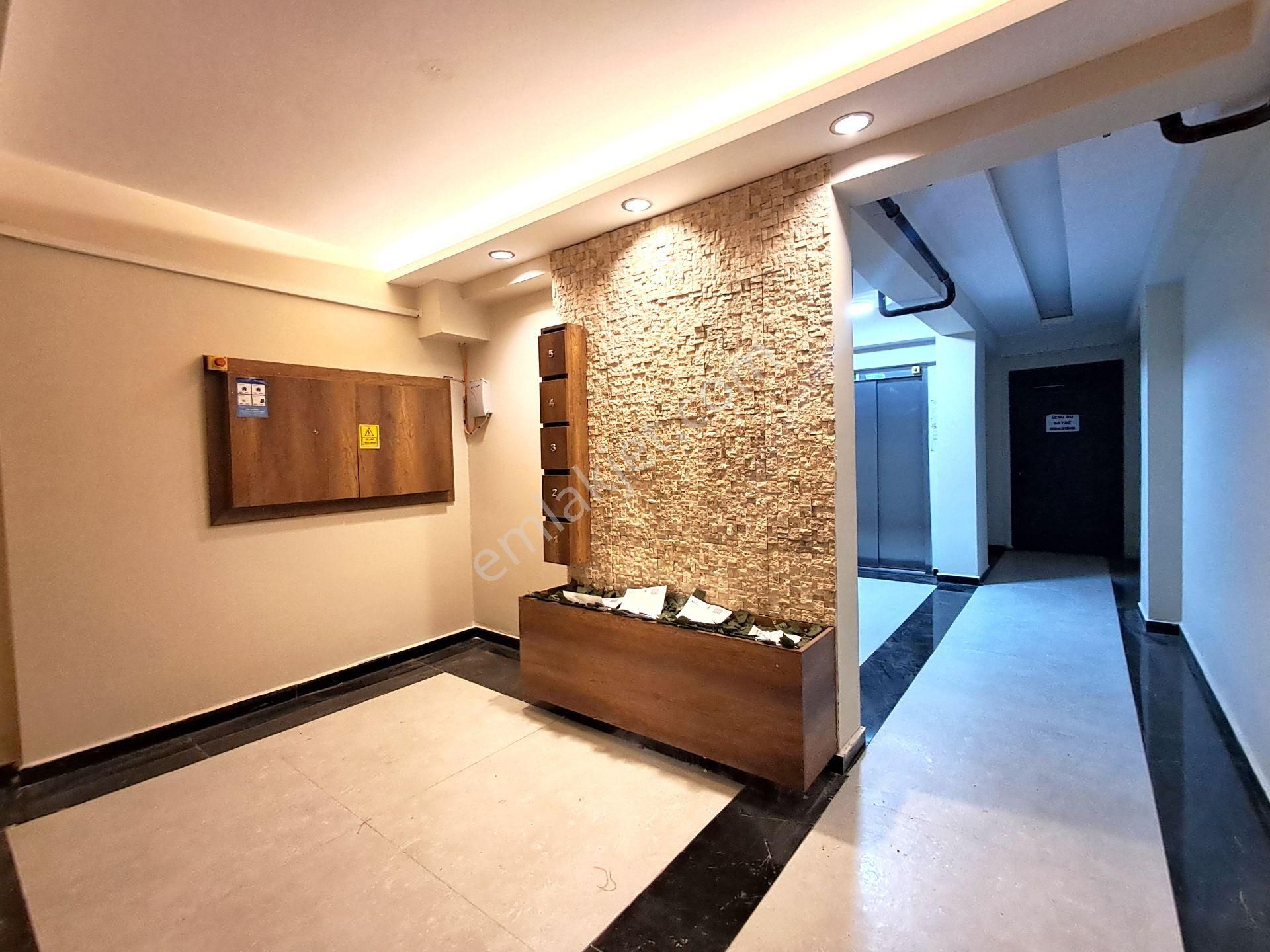 Karşıyaka Bostanlıda Merkezi Yeni Binada Kiralık 2+1 Daire - Görsel 6