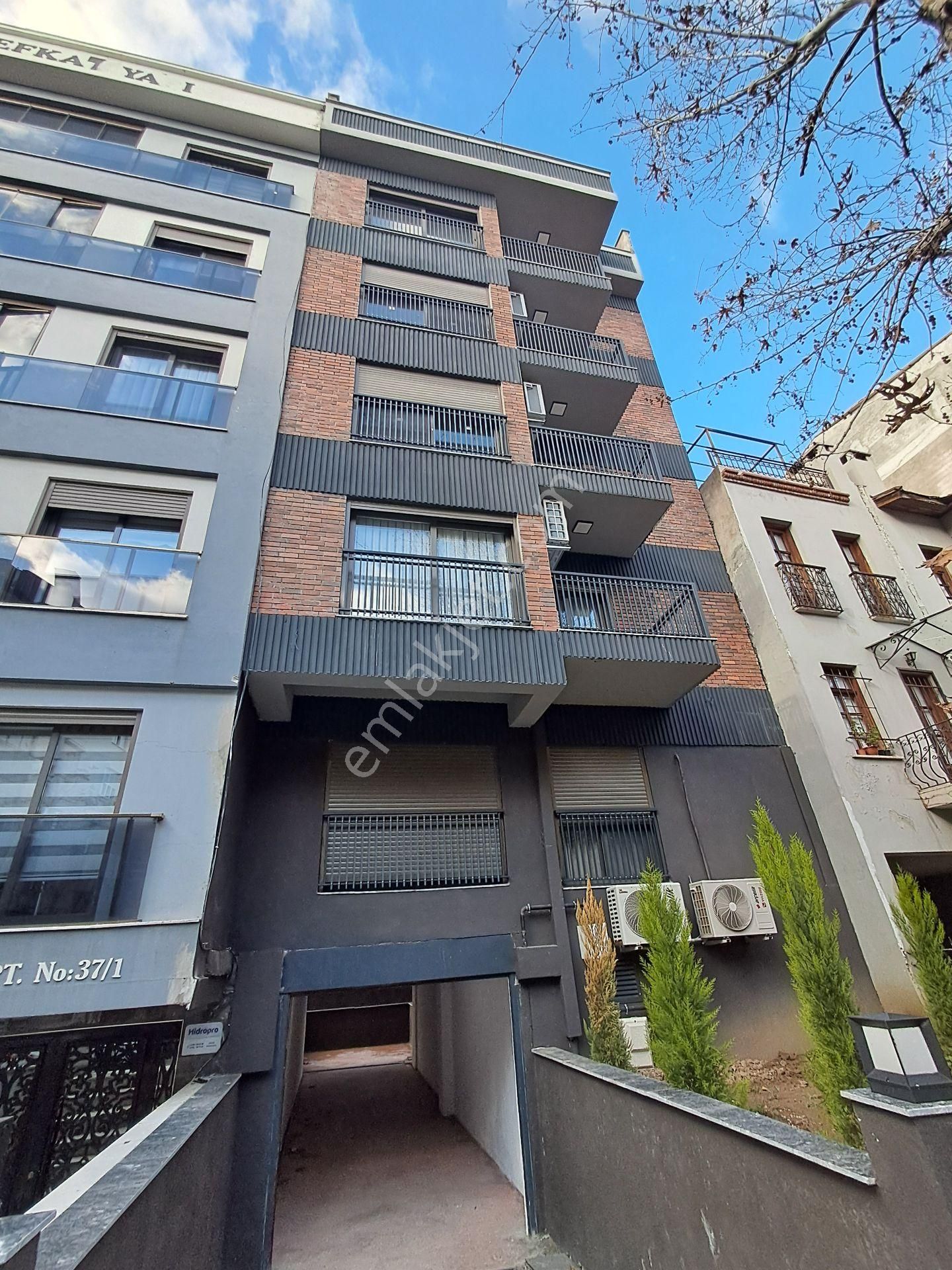 Karşıyaka Bostanlıda Merkezi Yeni Binada Kiralık 2+1 Daire - Görsel 33