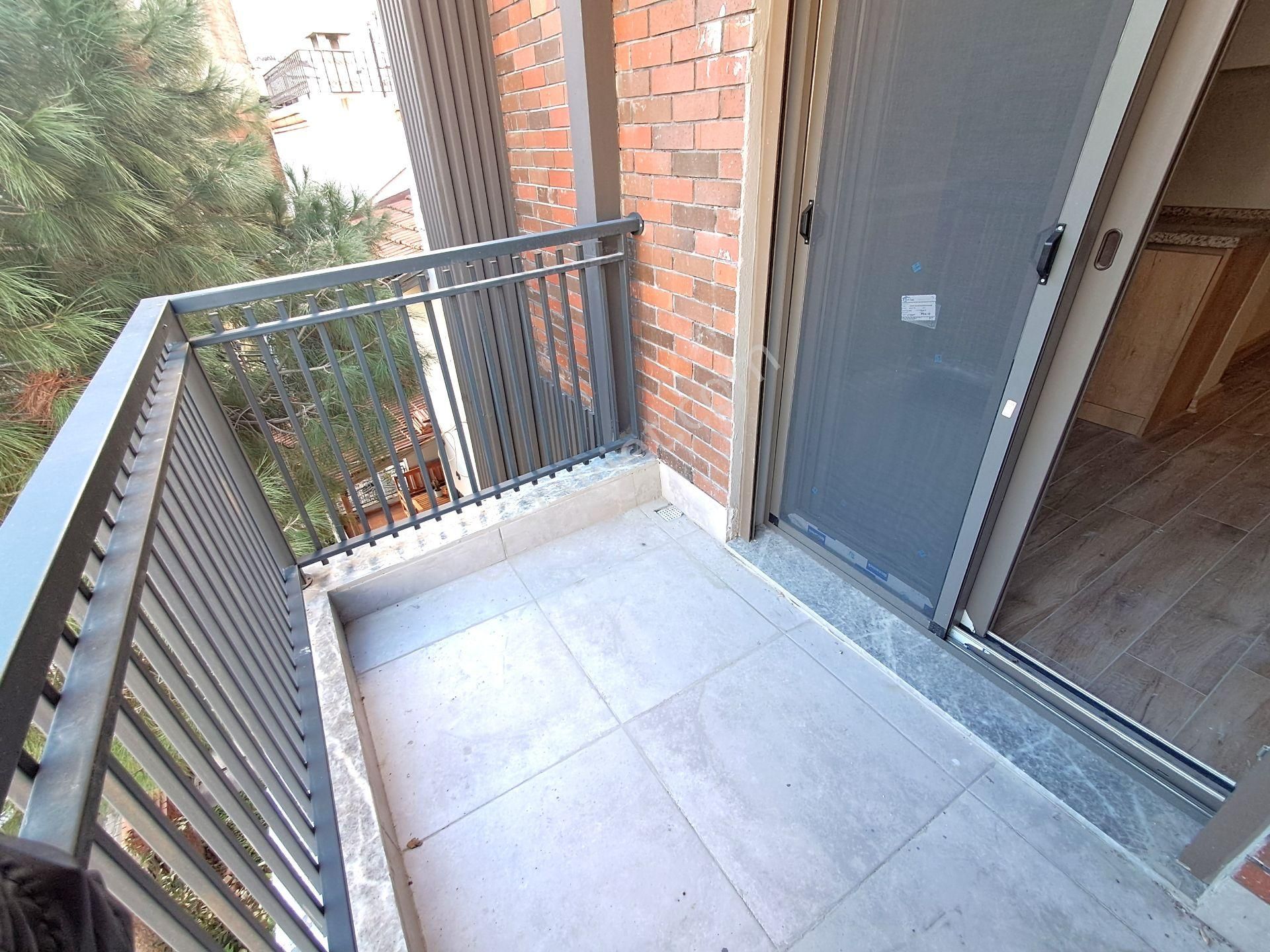 Karşıyaka Bostanlıda Merkezi Yeni Binada Kiralık 2+1 Daire - Görsel 23