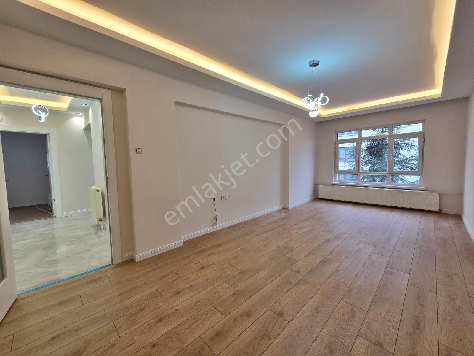 Piyade'de Ahi Elvan Cd. Yanı 3+1 Ultra Lüks Yapılı Ön Cephe Ev - Görsel 23