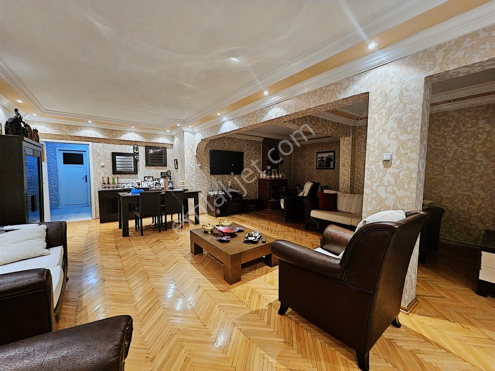 Şimşek Emlak Subayevleri 4. Kat 220 M2 4+2 Kendine Ait Otoparklı - Görsel 5