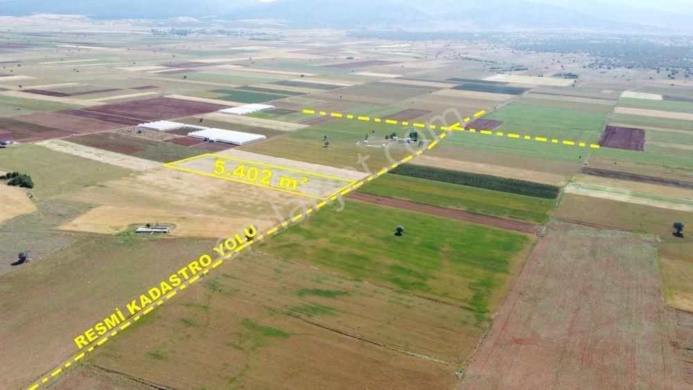 Konya / Akören / Hacılar Mahallesinde 5.402 M² Müstakil Tapulu Tarla