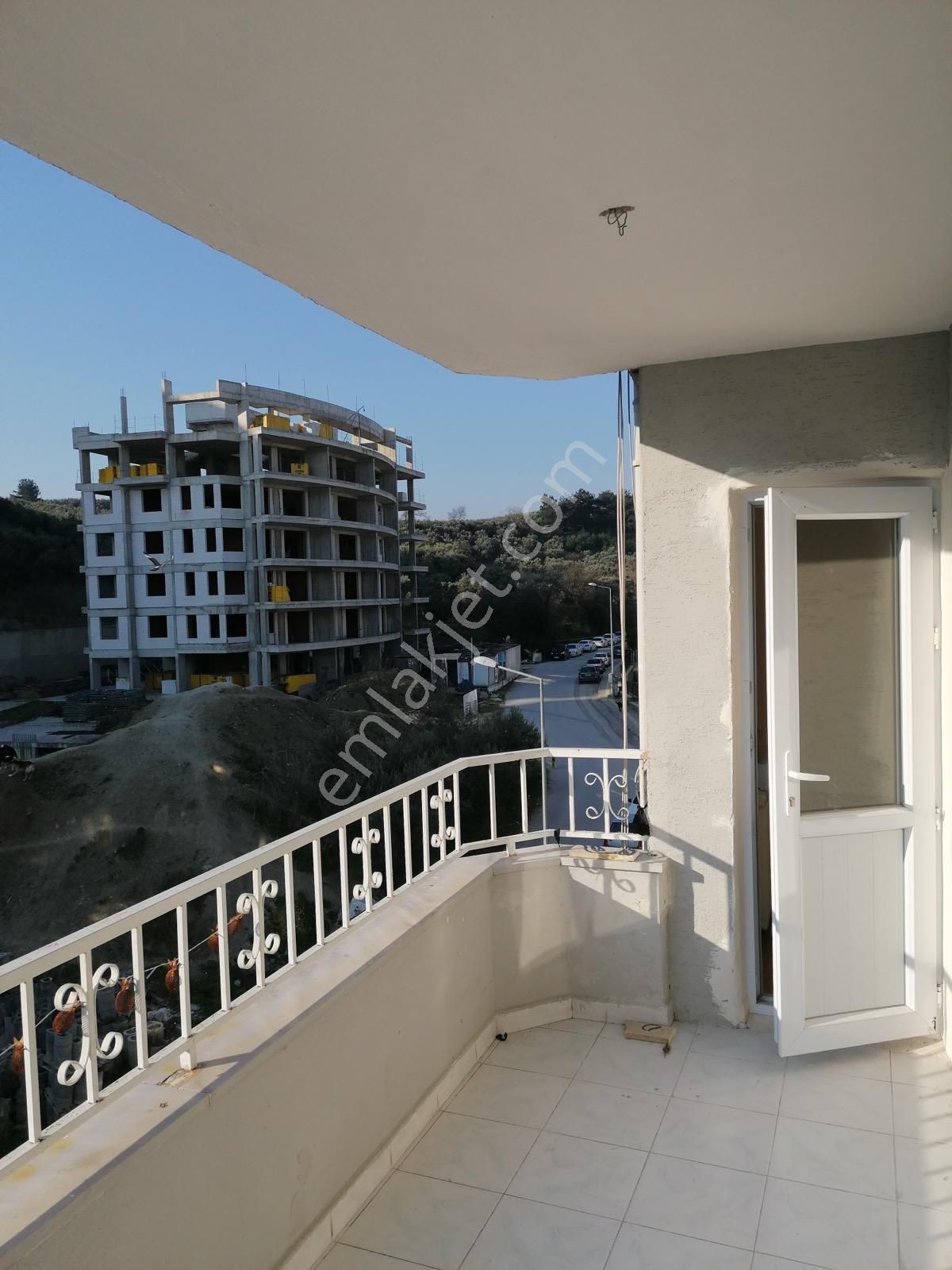 Güzelyalı Siteler Mah. Arakat 3+1 Satılık Ferah Daire - Görsel 24