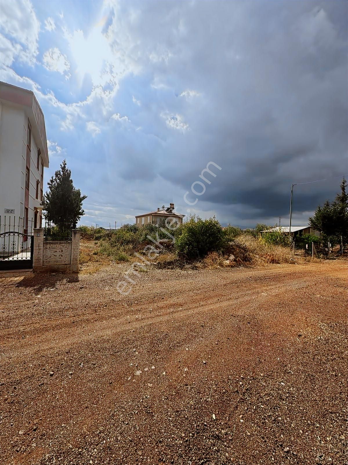 Döşemealtı Altınkalede 499 M² 3 Kat İmarlı Villa Arsası - Görsel 3