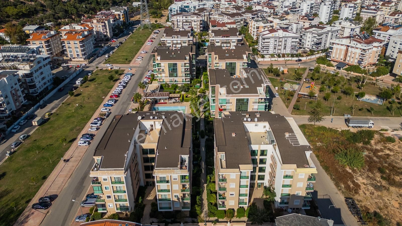 Konyaaltı Hurmada 1+1 Havuzlu Satılık Daire - Görsel 18