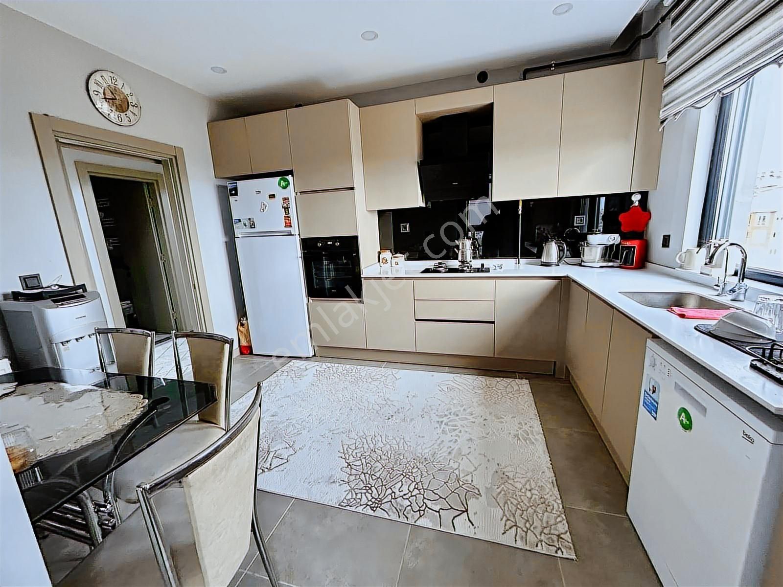 Çankaya Mahallesin'de Massa Life Sitesi Satılık 3+1 - Görsel 10